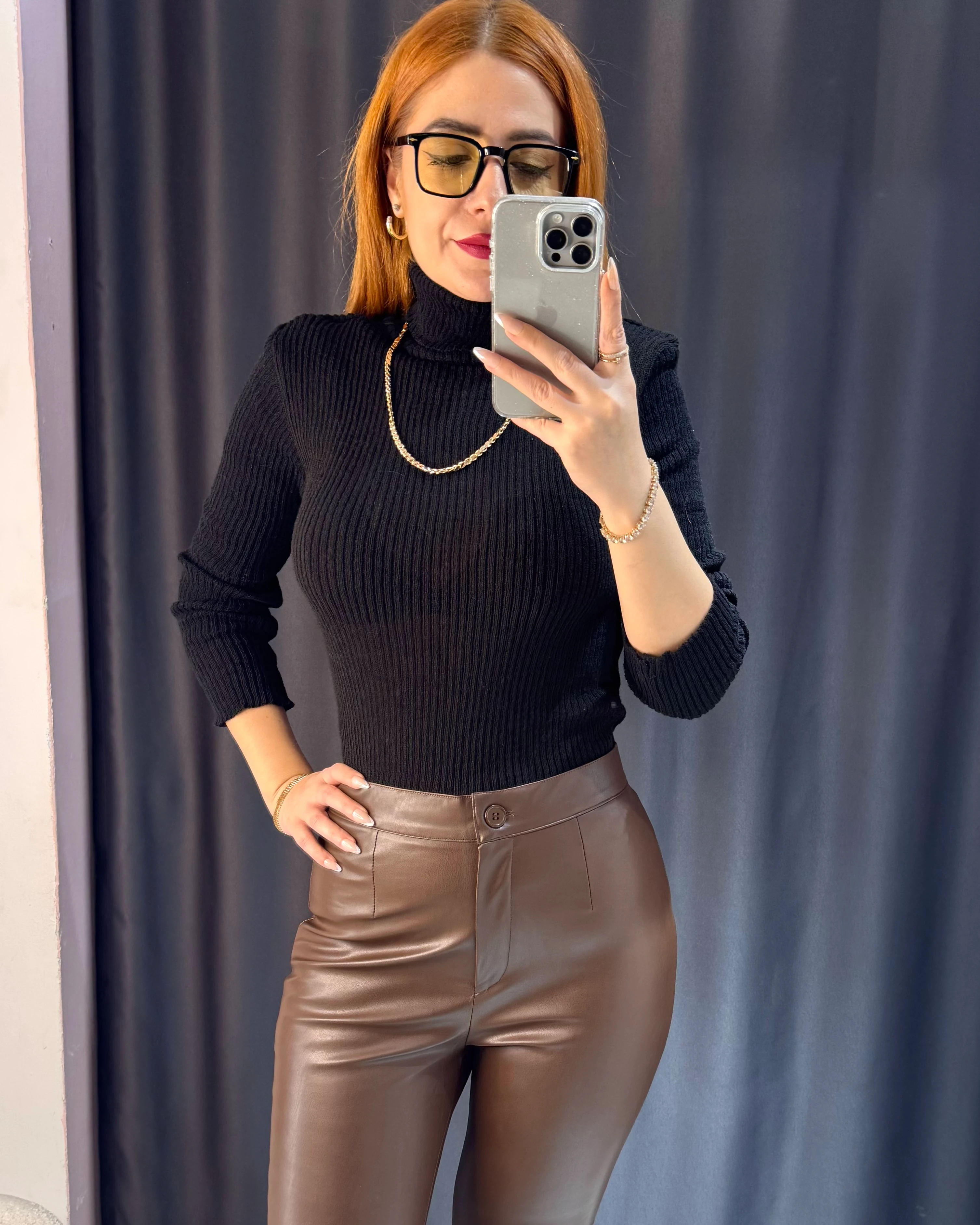 İçi Şardonlu Deri Görünümlü İspanyol Paça Pantolon