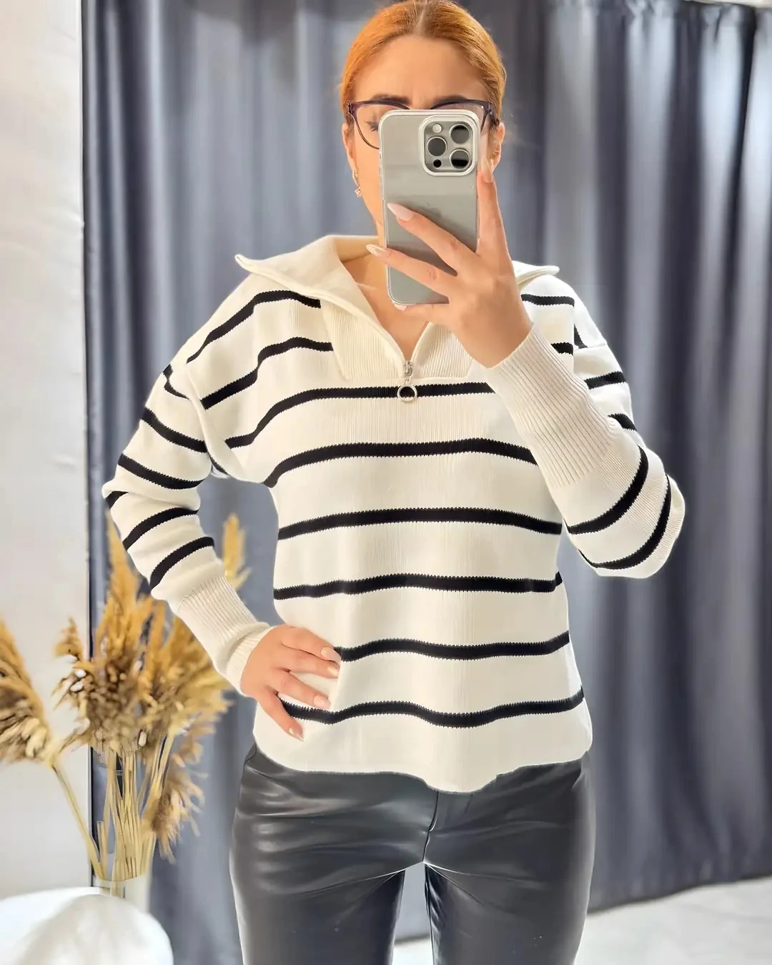 Çizgili Fermuarlı Triko Kazak