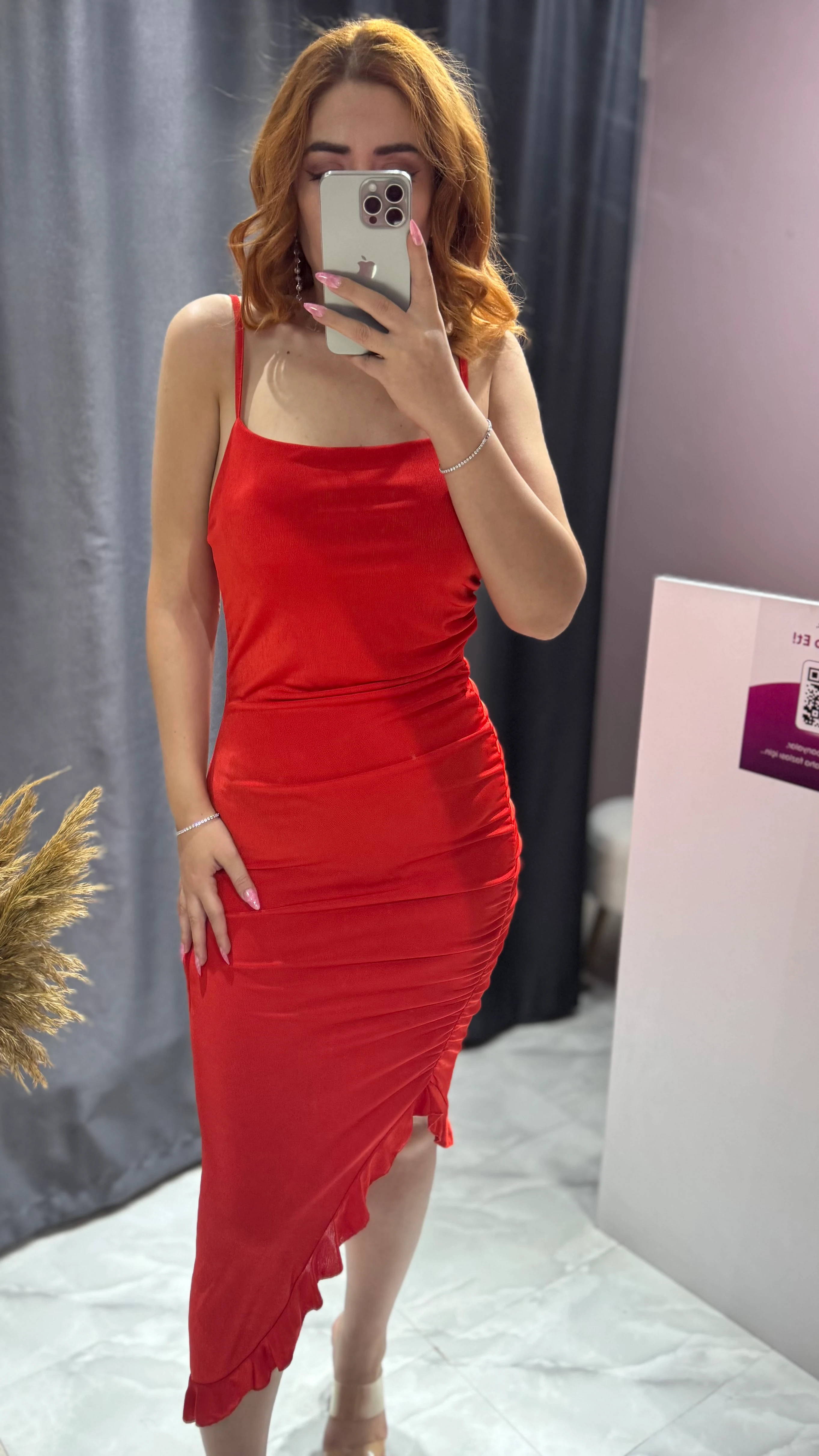 Büzgü Detaylı Askılı Saten Görünümlü Elbise - Turuncu