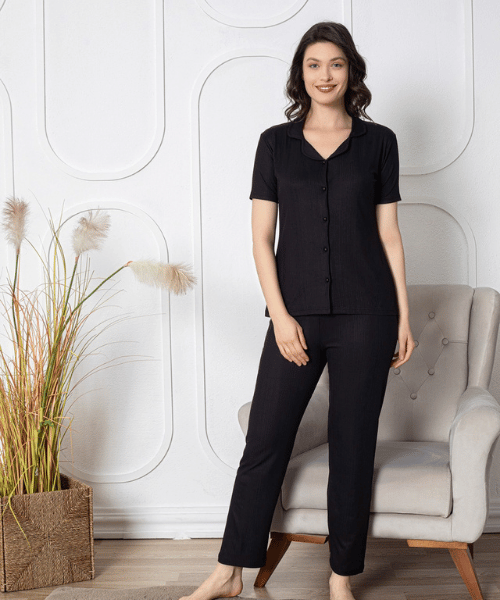 Siyah kısa kollu pijama takımı