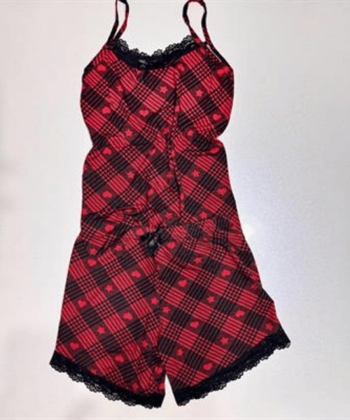 Kırmızı siyah kalpli şortlu takım