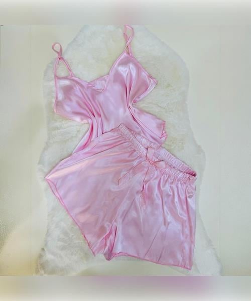 Pembe Saten Şortlu Takım