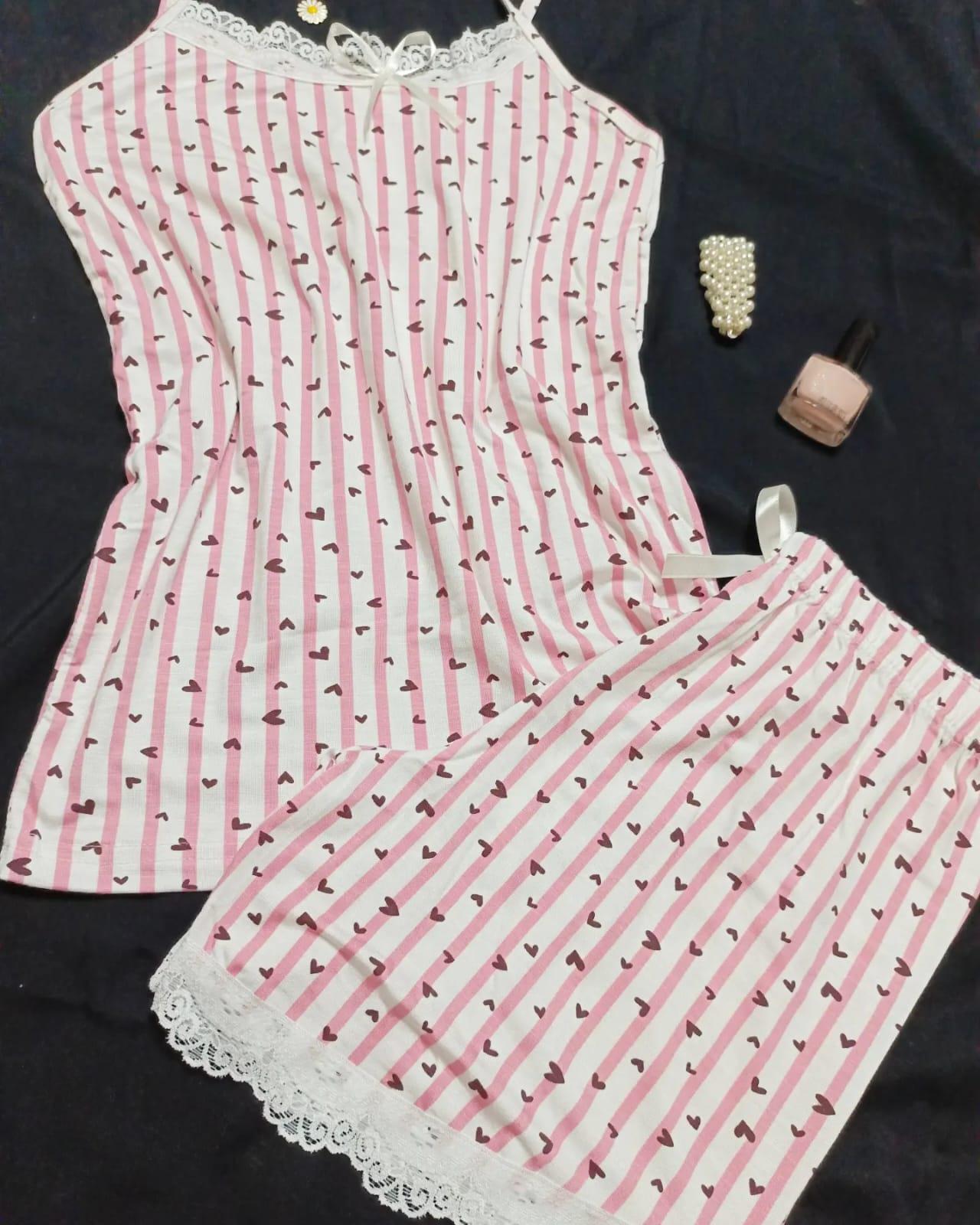 Pembe Küçük kalpli Şortlu takım