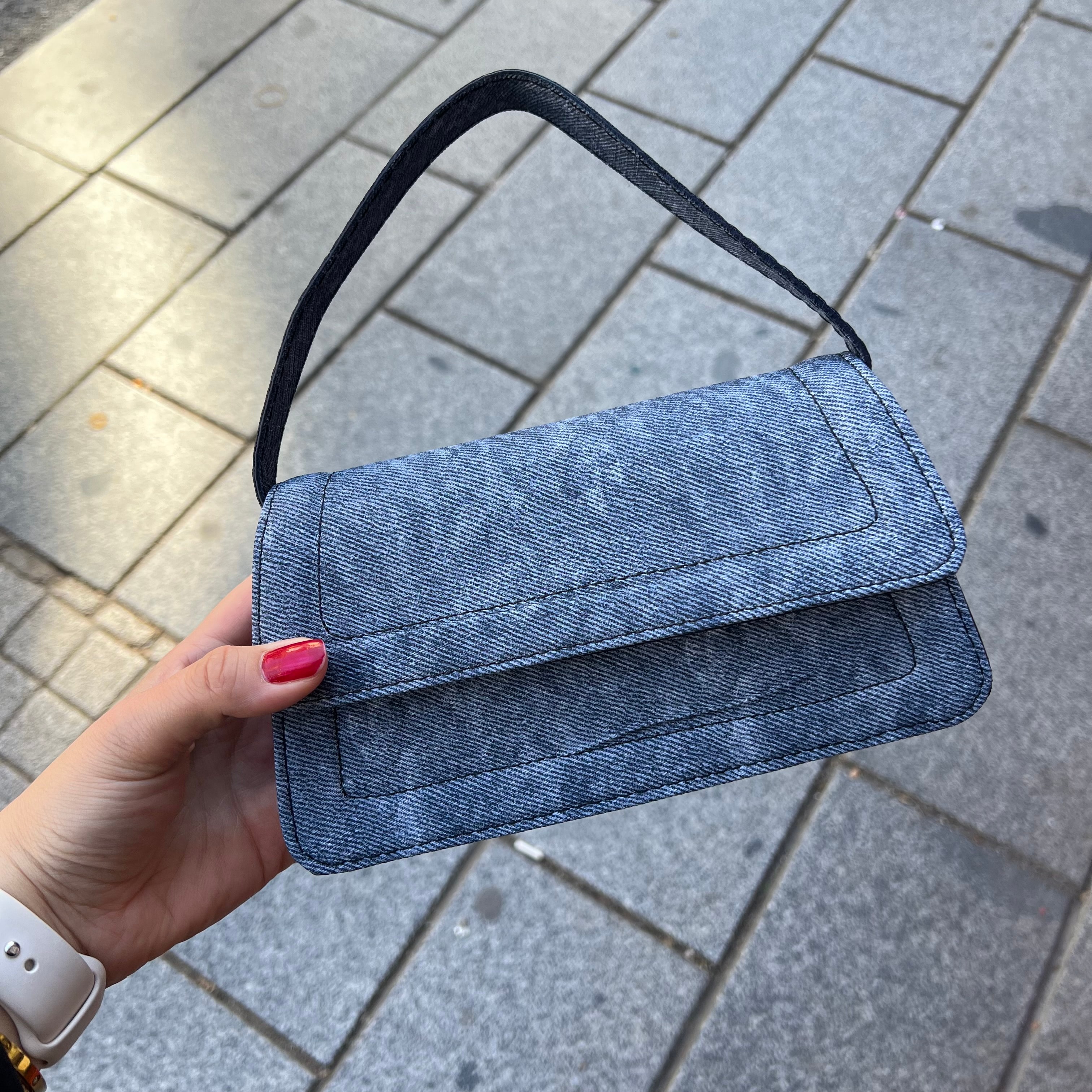 Kot Baget Boyun Askılı Çanta
