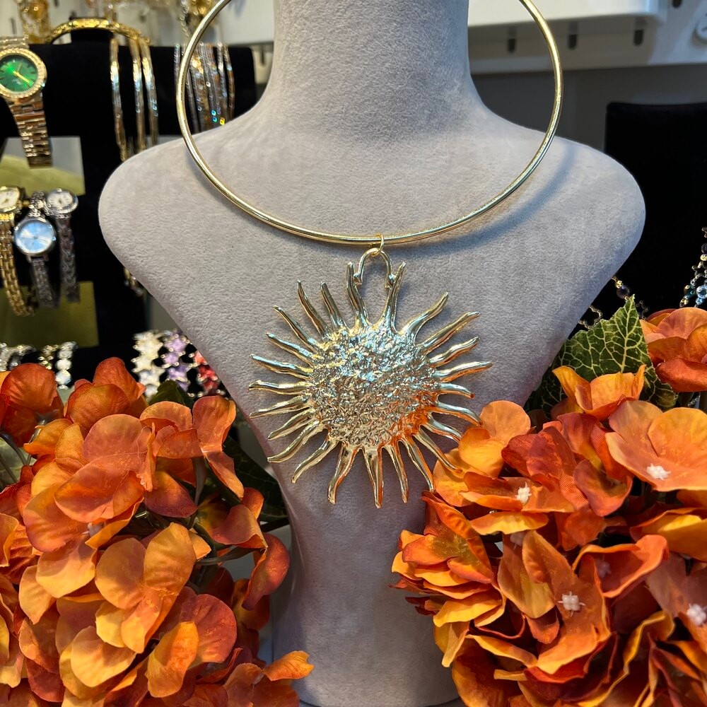 Gold Büyük Güneş Deyatlı Choker Kolye