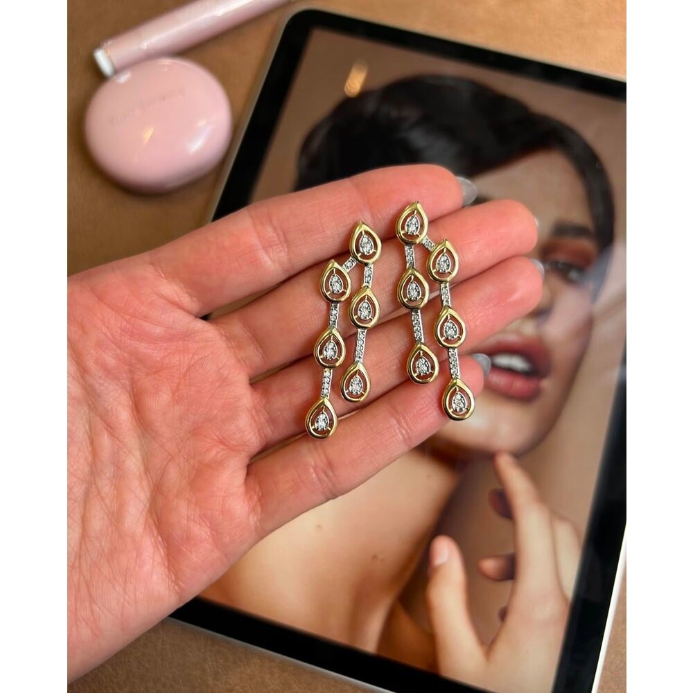 Gold Taşlı Damla Model Küpe