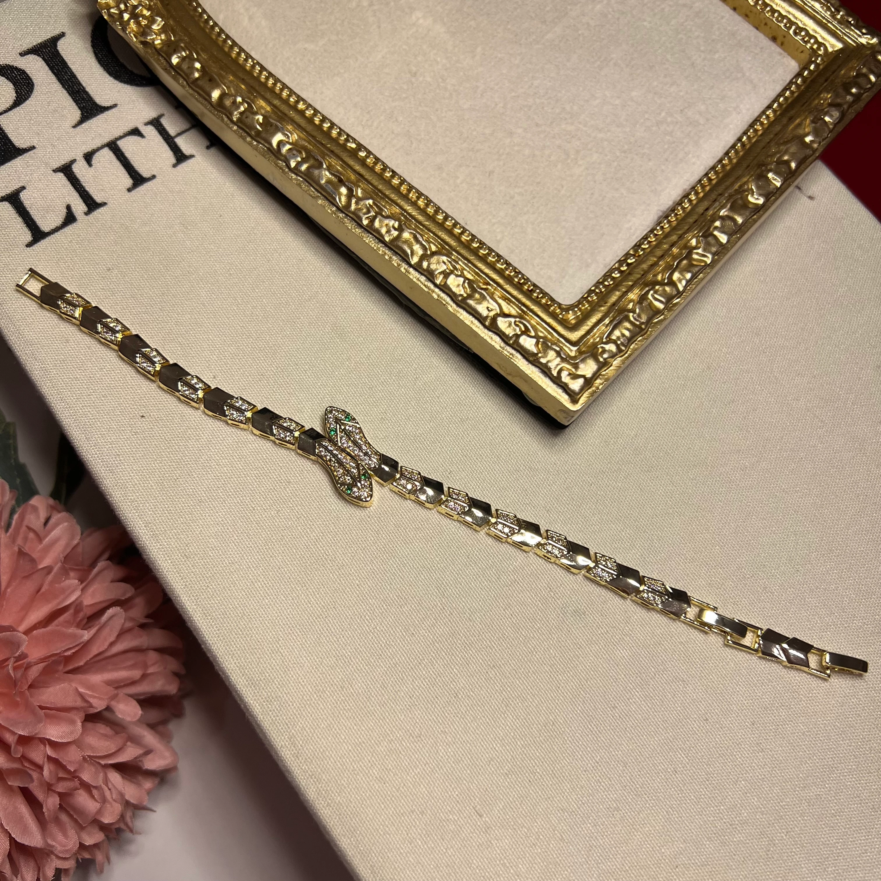 Taşlı Gold Vip Yılan Bileklik