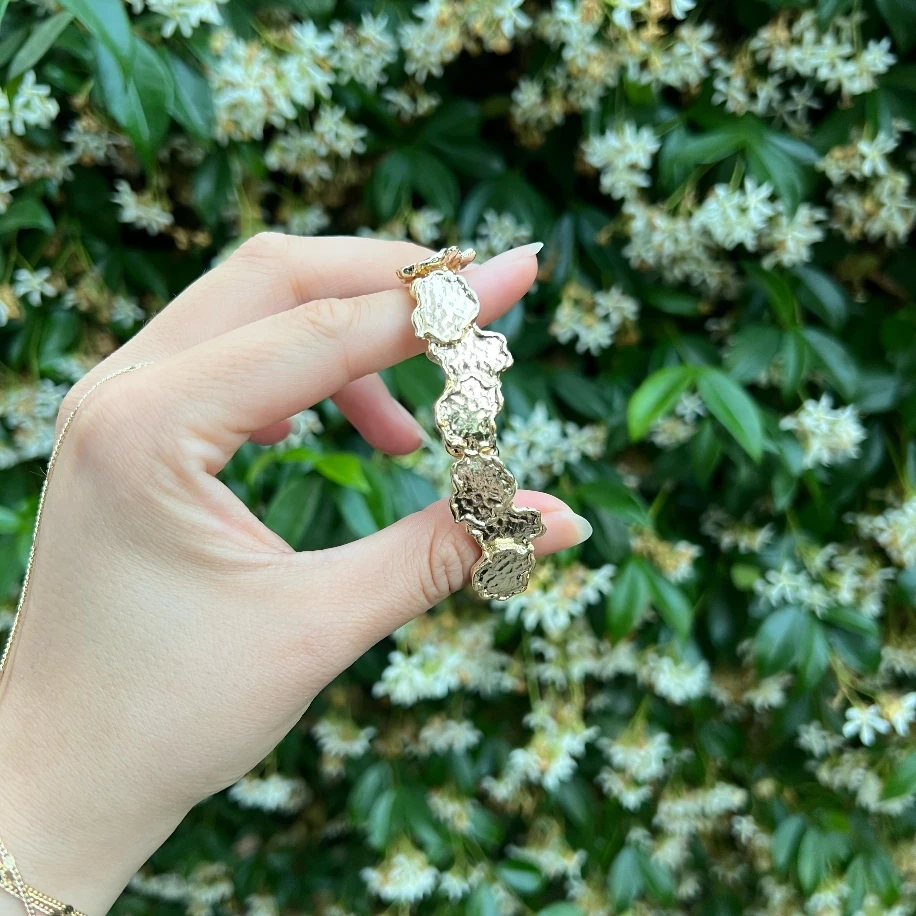 Gold İşlemeli Ayarlanabilir Bileklik