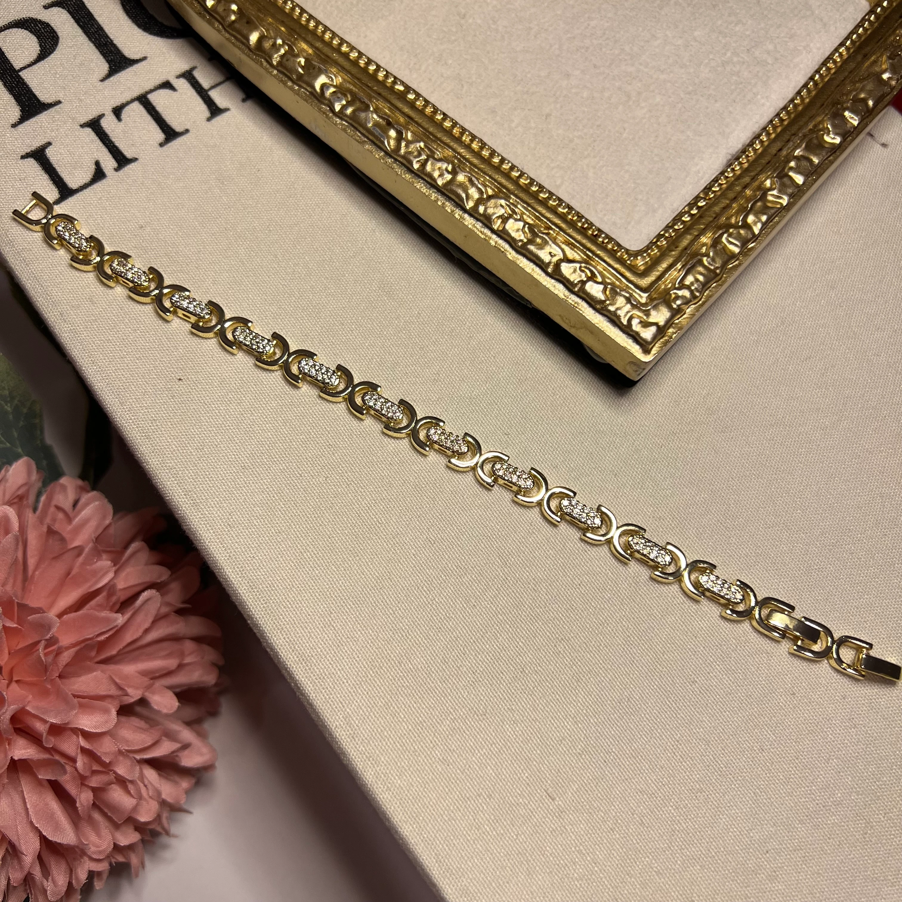 Vip Gold Taşlı Bileklik