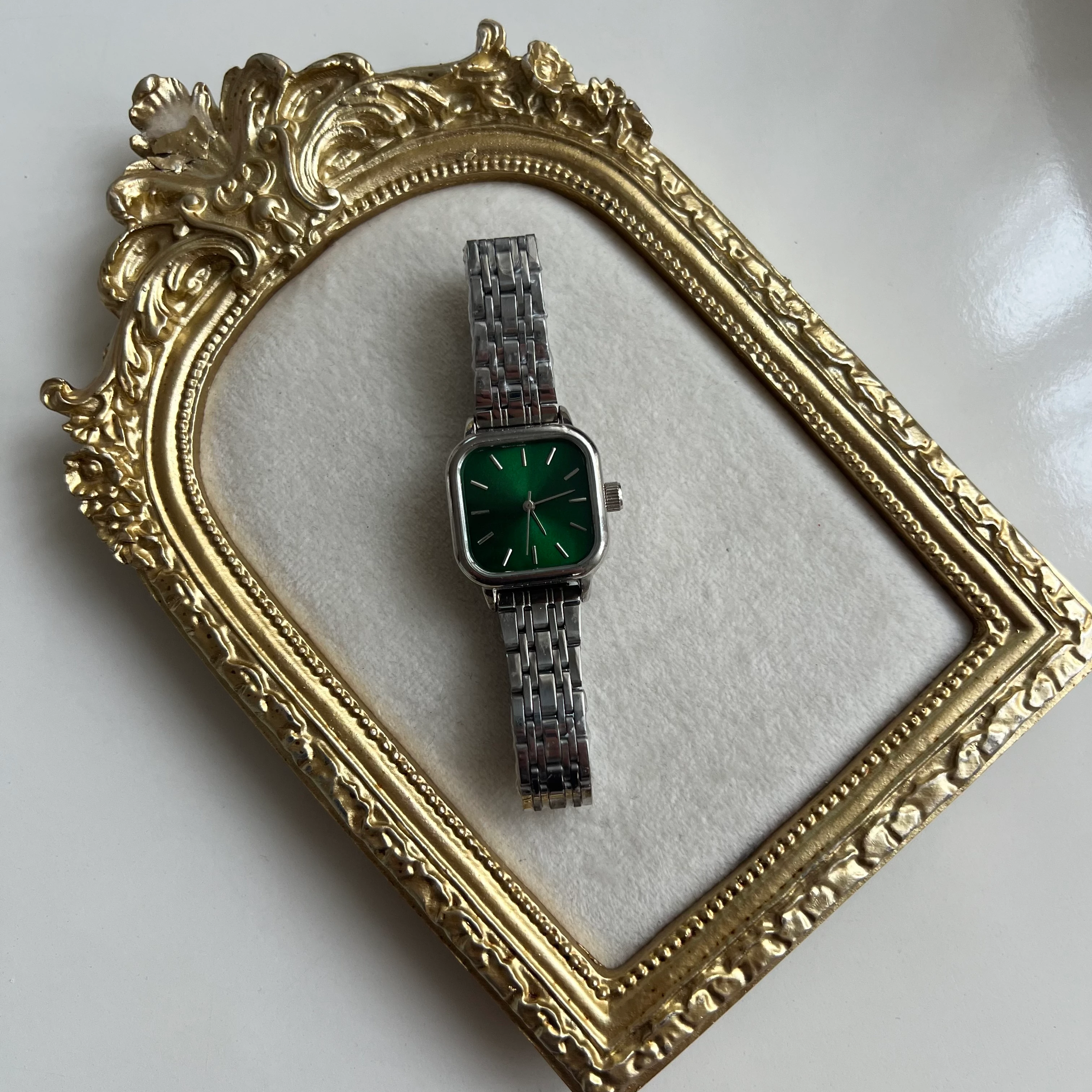 Silver Vintage İçi Yeşil Saat