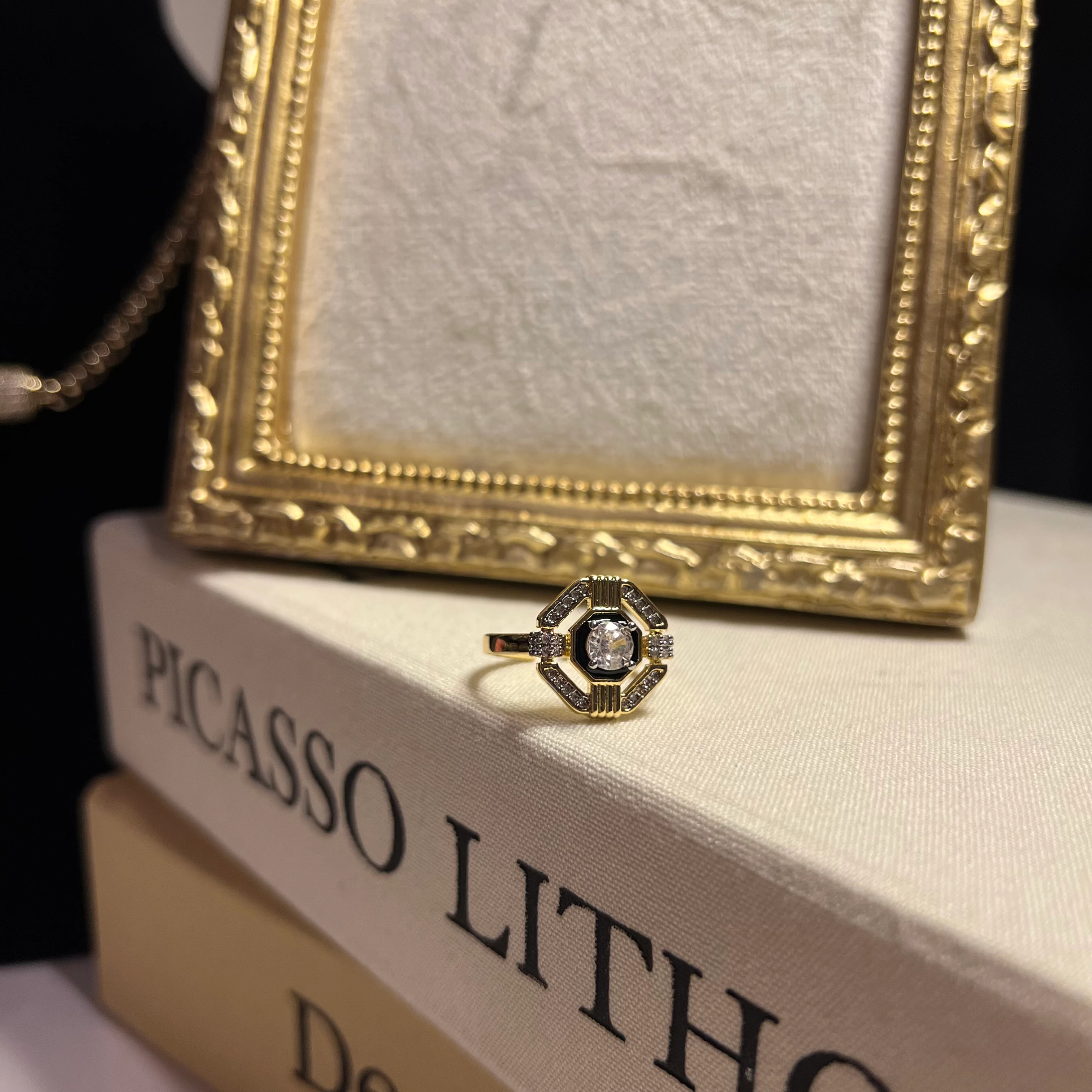 Çelik Ayarlanabilir Taşlı Yüzük