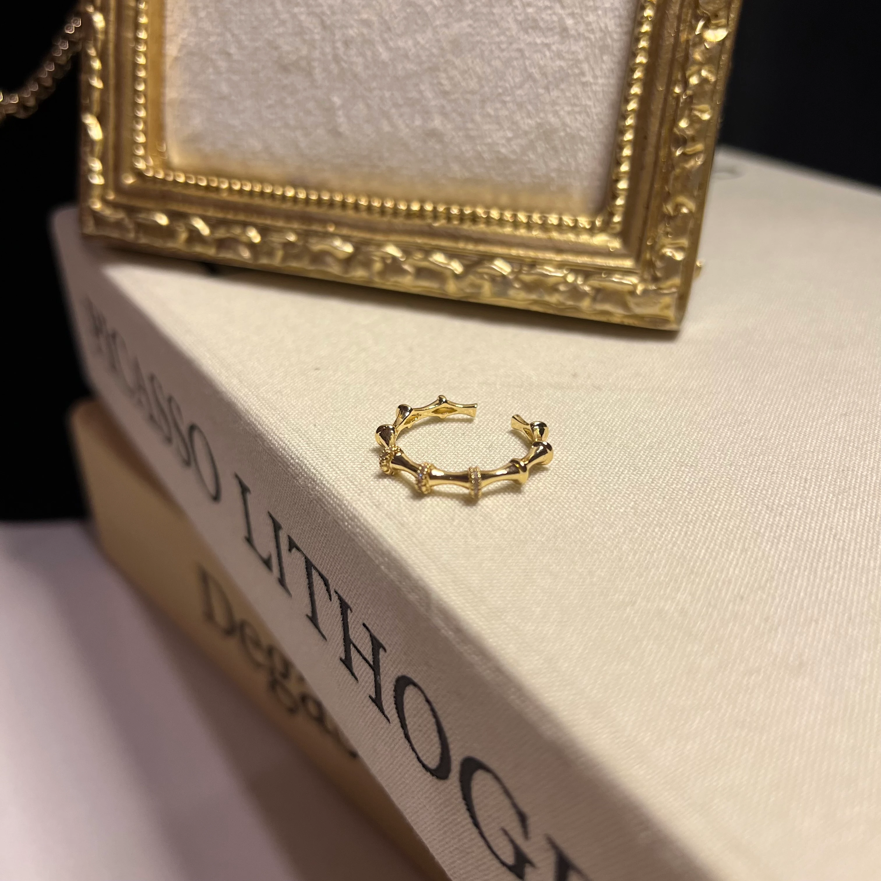 Gold Taşlı Kemik Yüzük Ayarlanabilir