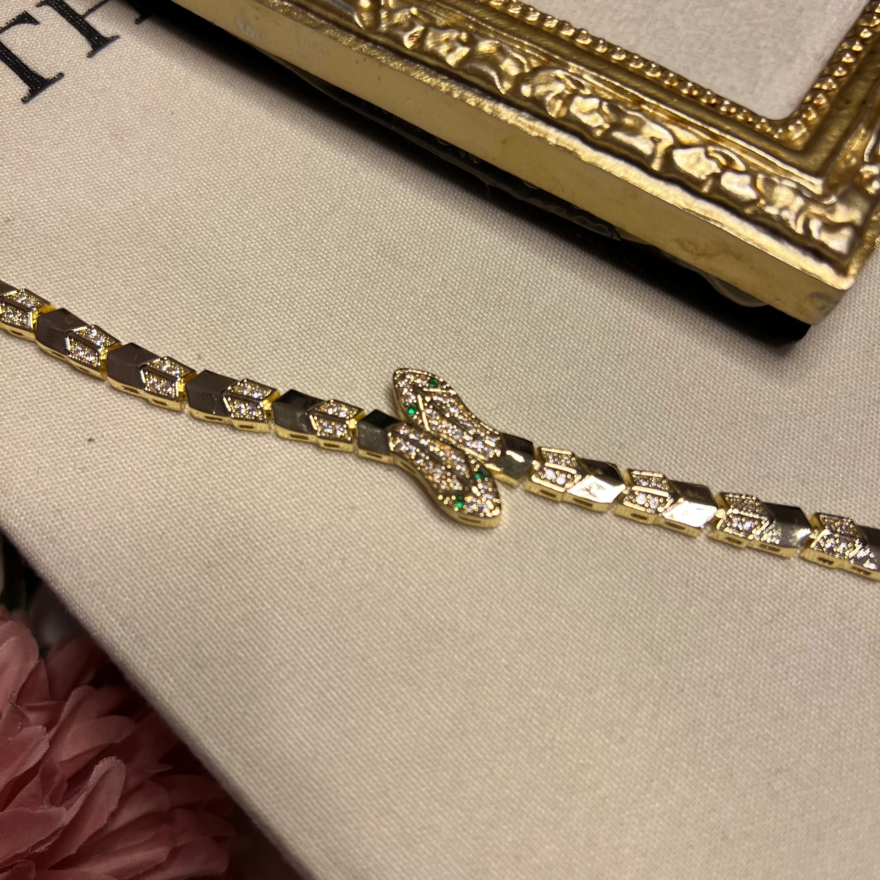 Taşlı Gold Vip Yılan Bileklik