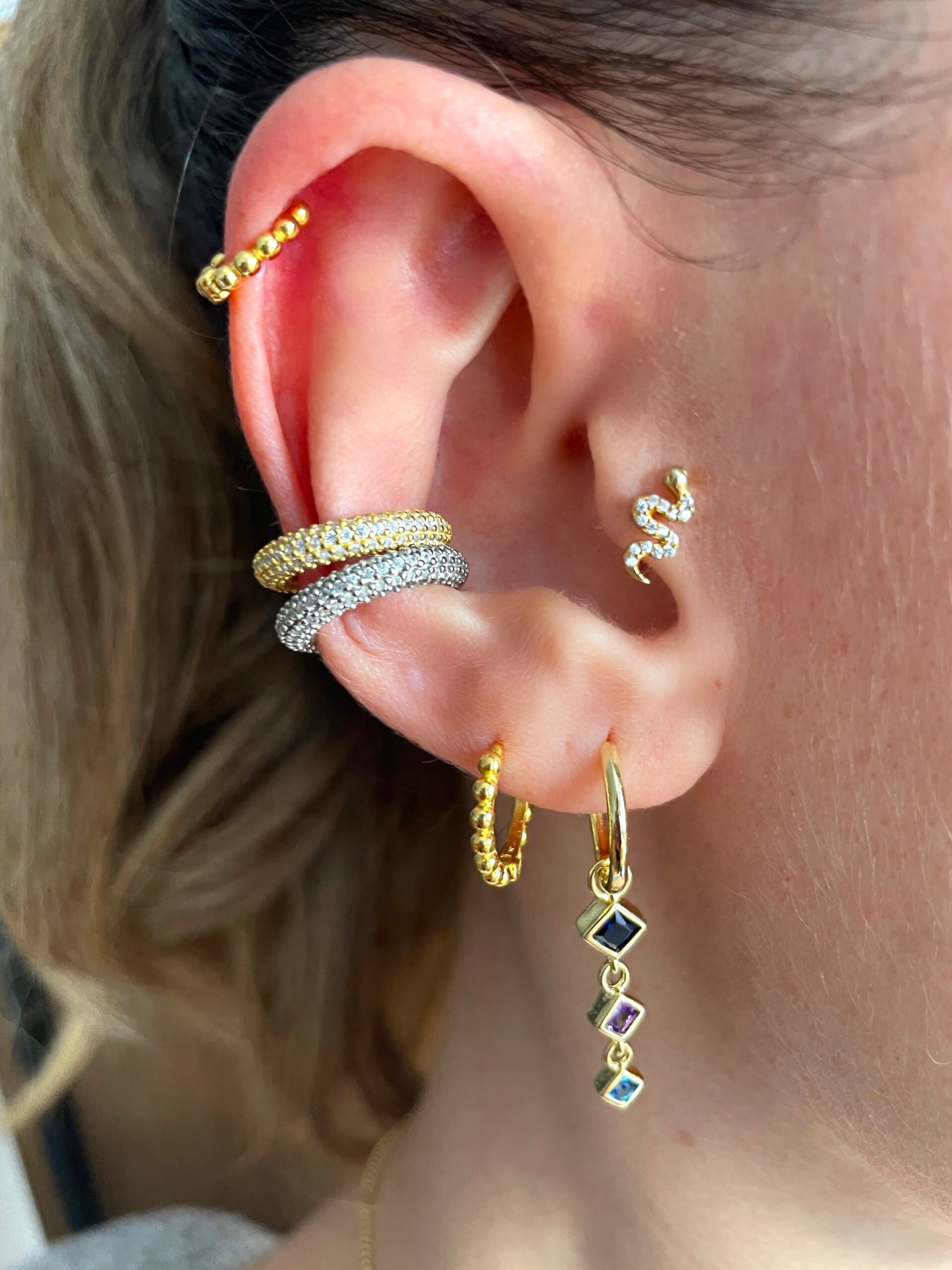 Shiny Ear Cuff