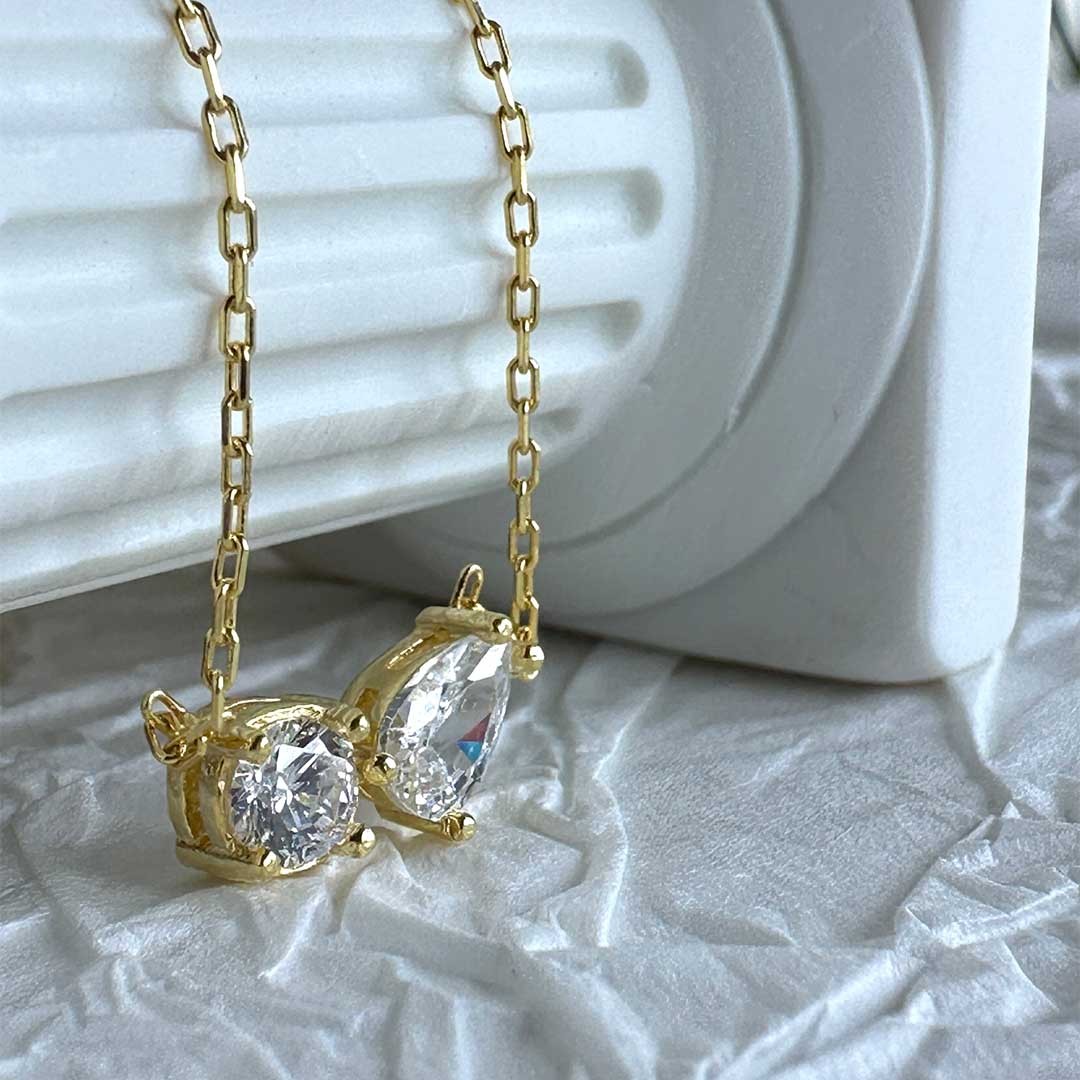 Twins Shine Damla ve Yuvarlak Taşlı 925 Ayar Gümüş Kolye