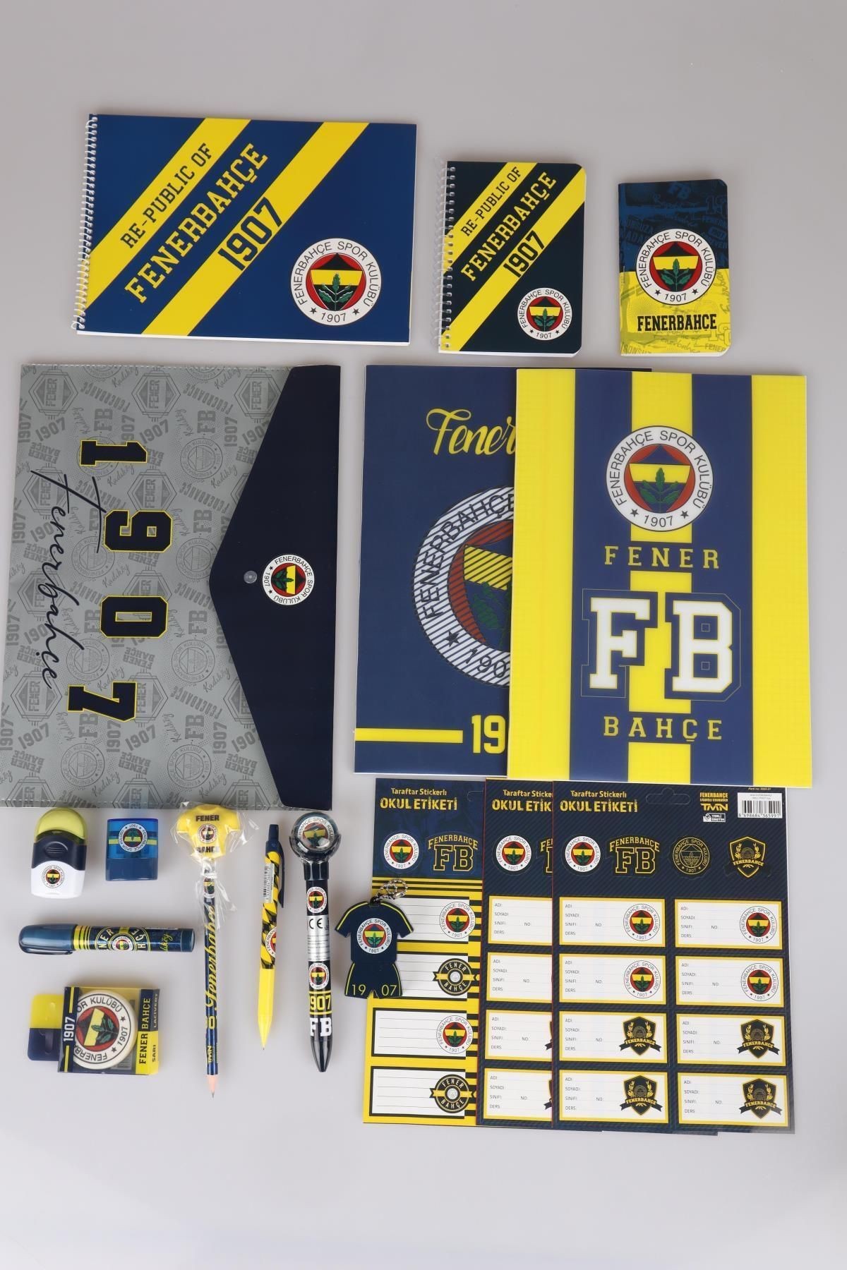 LİSANSLI FENERBAHÇE 17 PARÇA PREMIUM KIRTASİYE SETİ