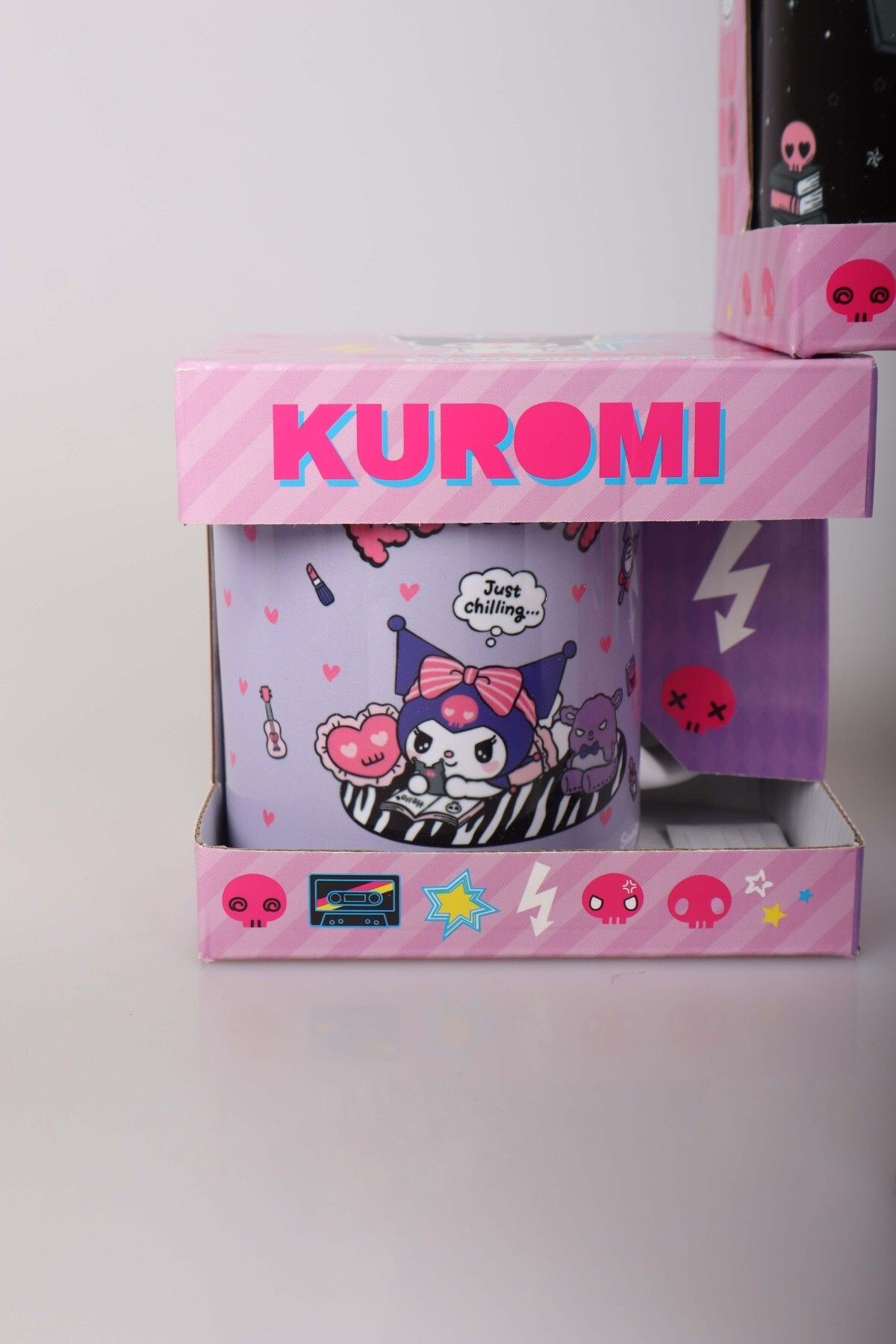 DEKOMUS İLE LİSANSLI YENİ SEZON KUROMI "TEKLİ" PORSELEN KUPA