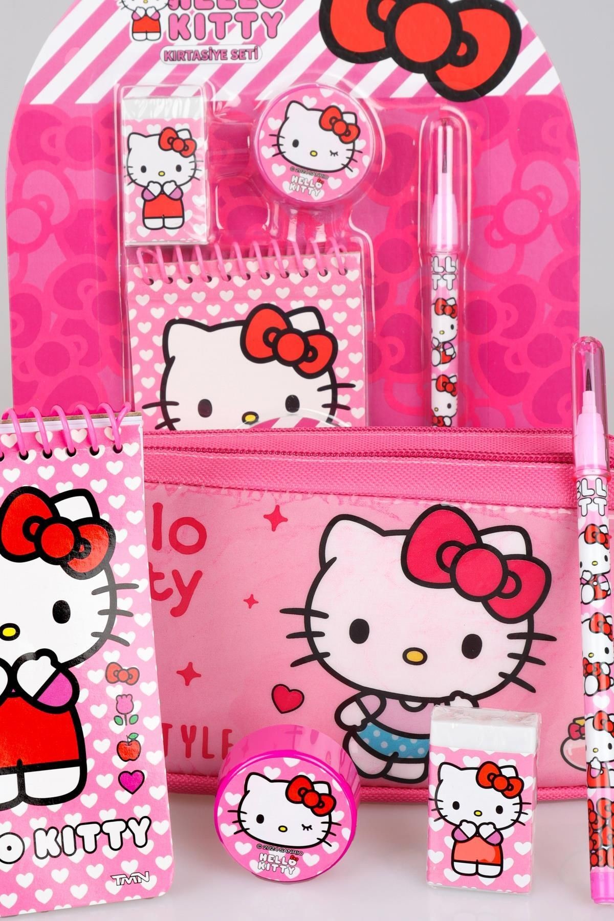 YENİ SEZON LİSANSLI HELLO KITTY KALEM ÇANTASI,NOT DEFTERİ,KALEMTRAŞ,GEÇMELİ KURŞUN KALEM VE SİLGİ SE