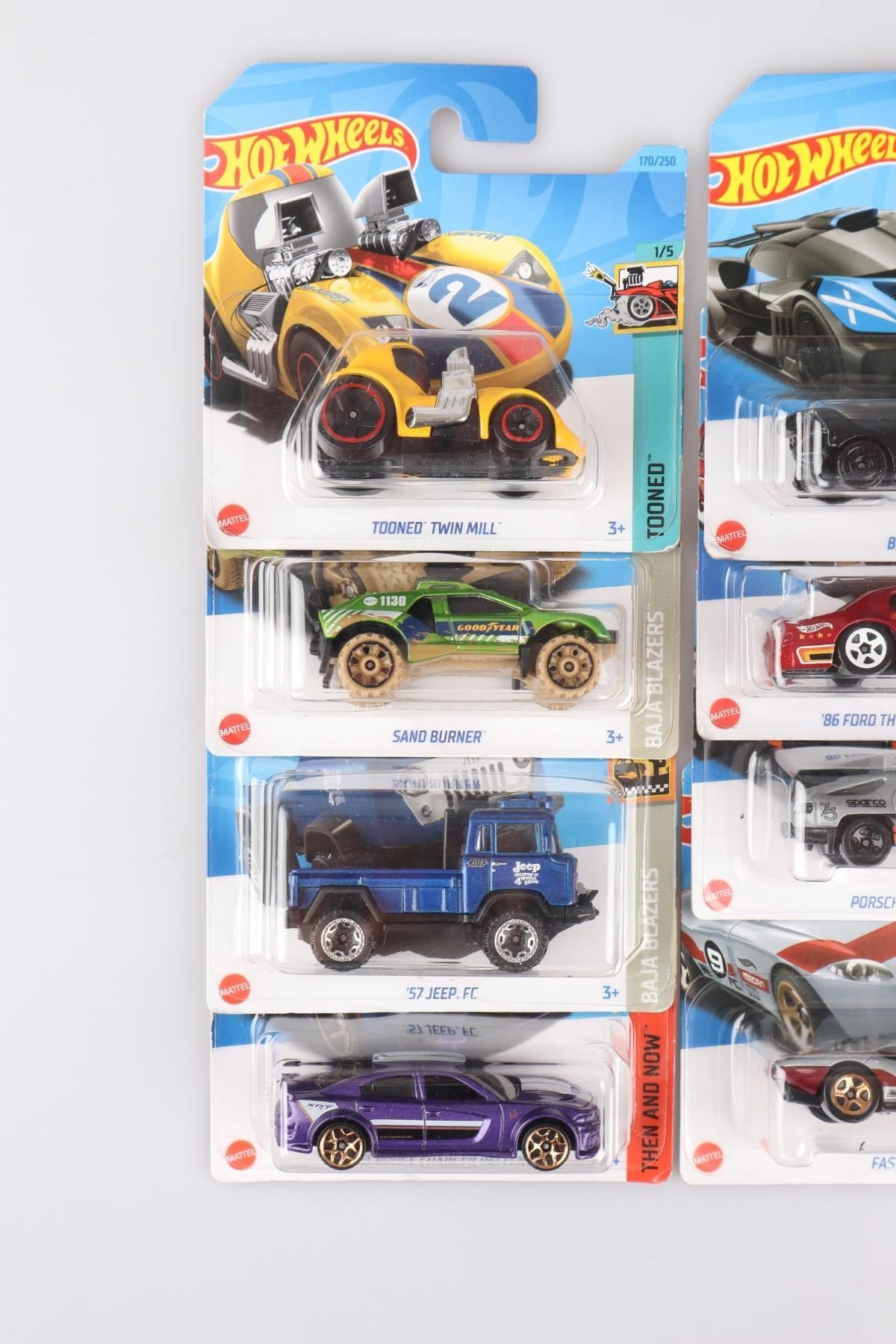 YENİ SEZON LİSANSLI HOT WHEELS OYUNCAK MİNİK ARABA