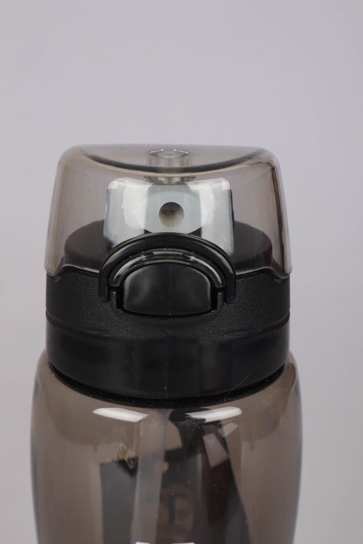DEKOMUS İLE YENİ SEZON LİSANSLI BEŞİKTAŞ TRITAN MATARA 700 ML