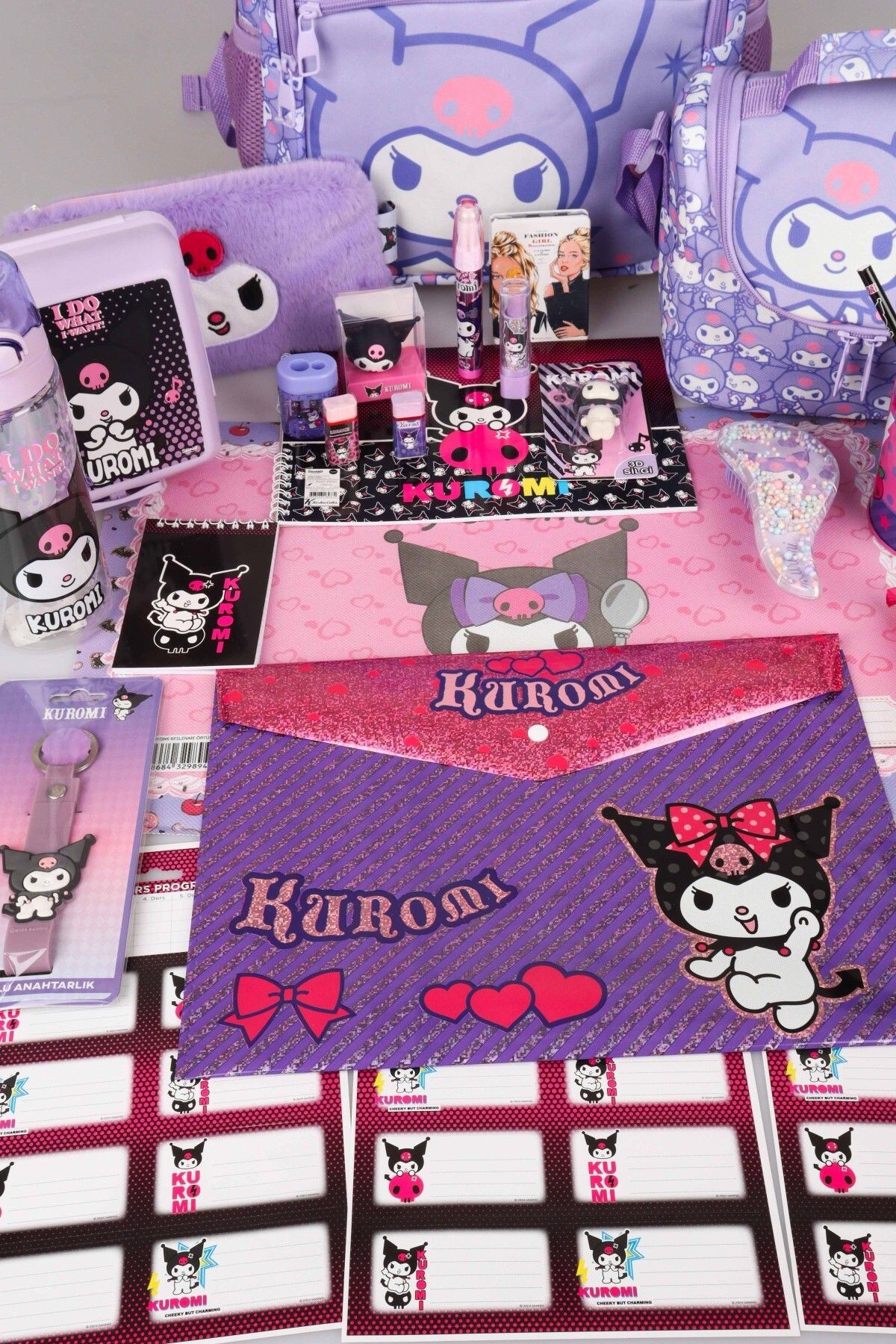 DEKOMUS İLE YENİ SEZON LİSANSLI KUROMI "MAGICAL BUDDY" OKUL,BESLENME VE KALEM ÇANTASI İLE PREMIUM FU