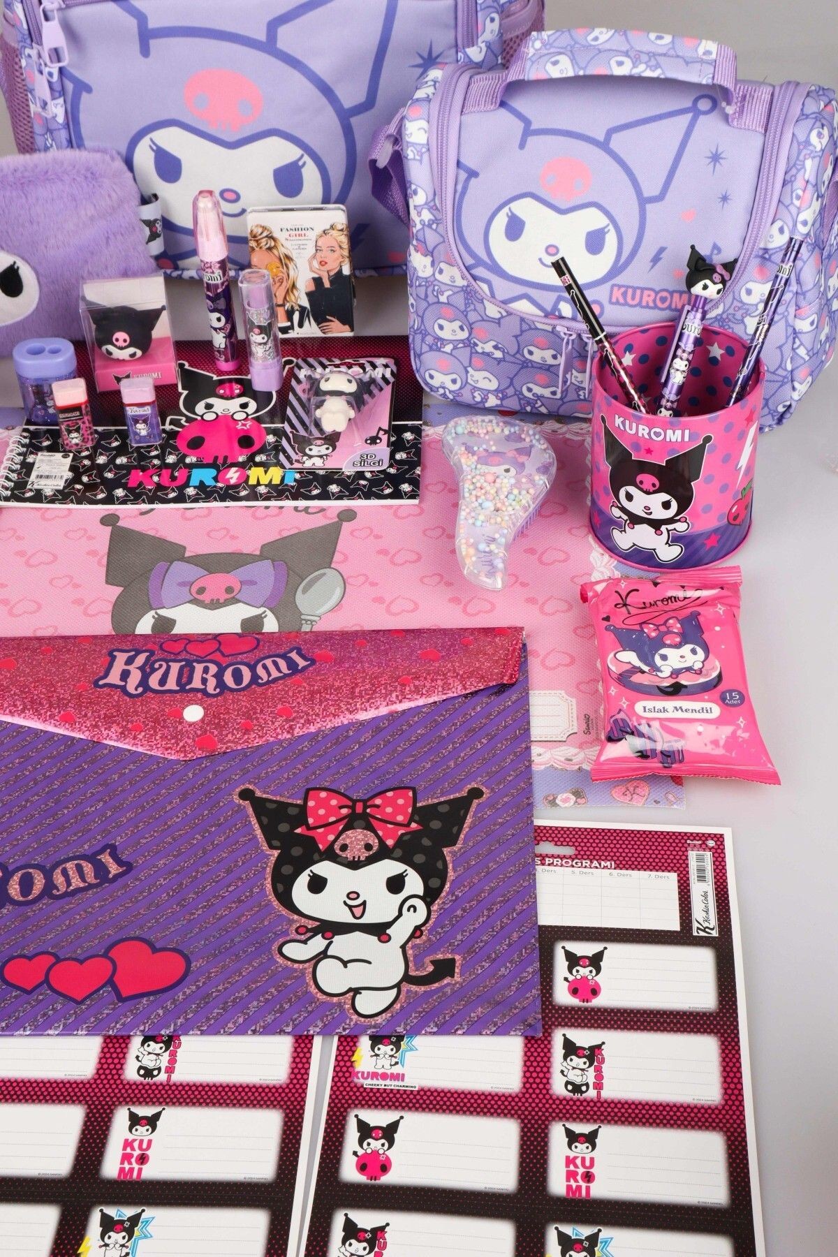 DEKOMUS İLE YENİ SEZON LİSANSLI KUROMI "MAGICAL BUDDY" OKUL,BESLENME VE KALEM ÇANTASI İLE PREMIUM FU