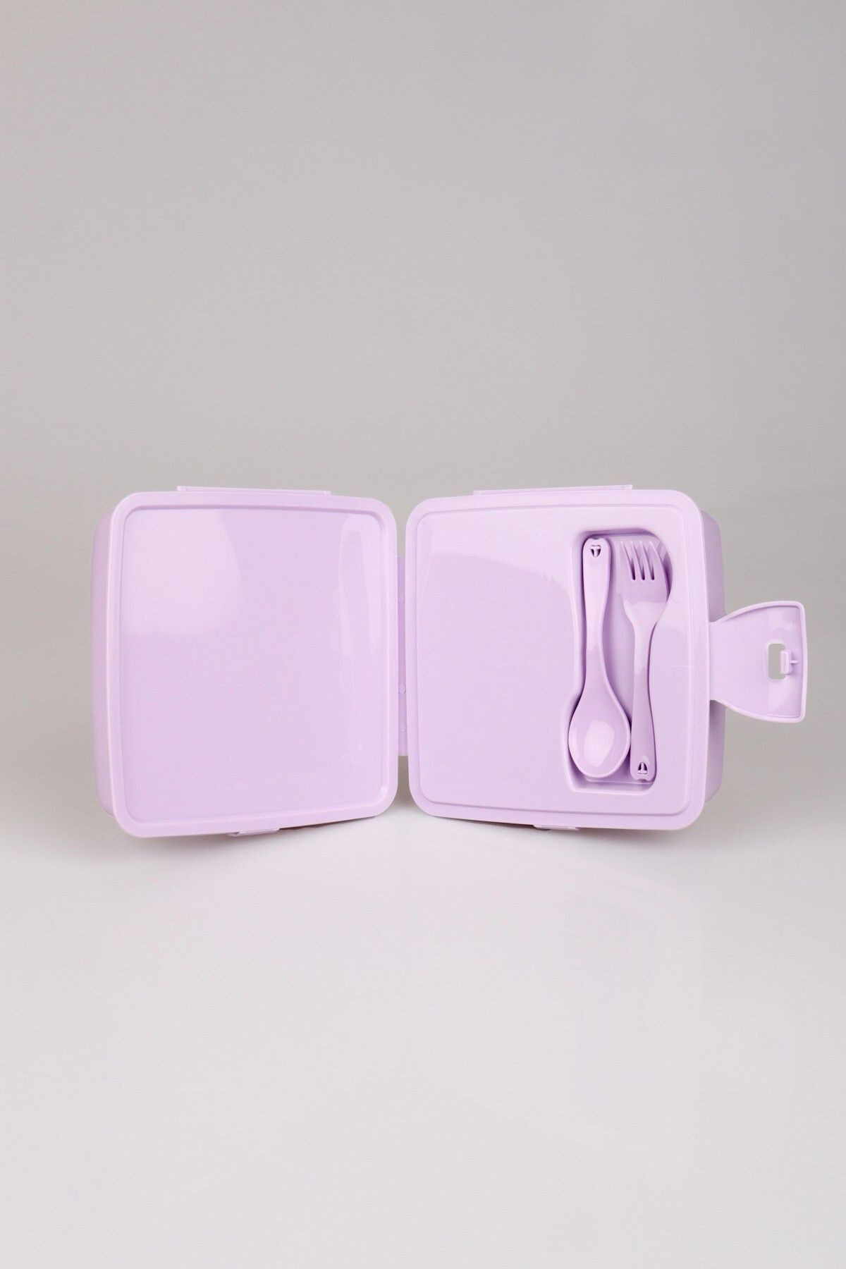 DEKOMUS İLE LİSANSLI HELLO KITTY & BEST FRIENDS KUROMI,MY MELODY 2 KATLI BESLENME KABI/LUNCH BOX