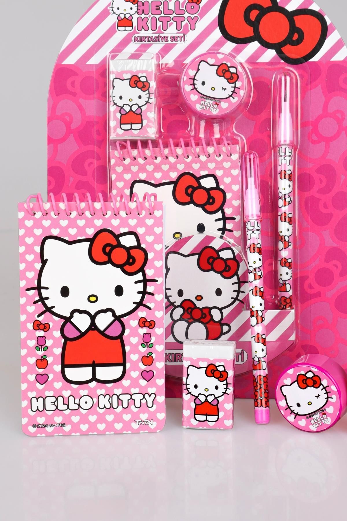 مجموعة أدوات مكتبية مرخصة من HELLO KITTY مكونة من 4 قطع، وأقلام رصاص سهلة الارتداء، وممحاة، وقلم رصاص شارهين