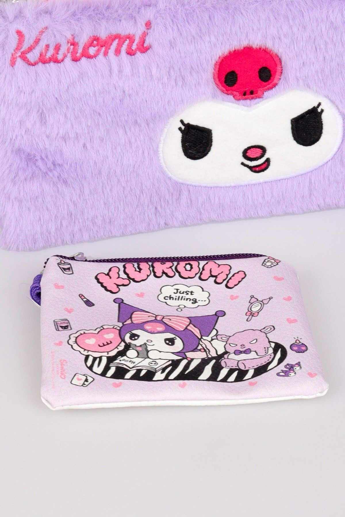 DEKOMUS İLE LİSANSLI YENİ SEZON KUROMI PELUŞ BASIC EL ÇANTASI,PARA ÇANTASI VE ZİNCİRLİ ANAHTARLIK SE
