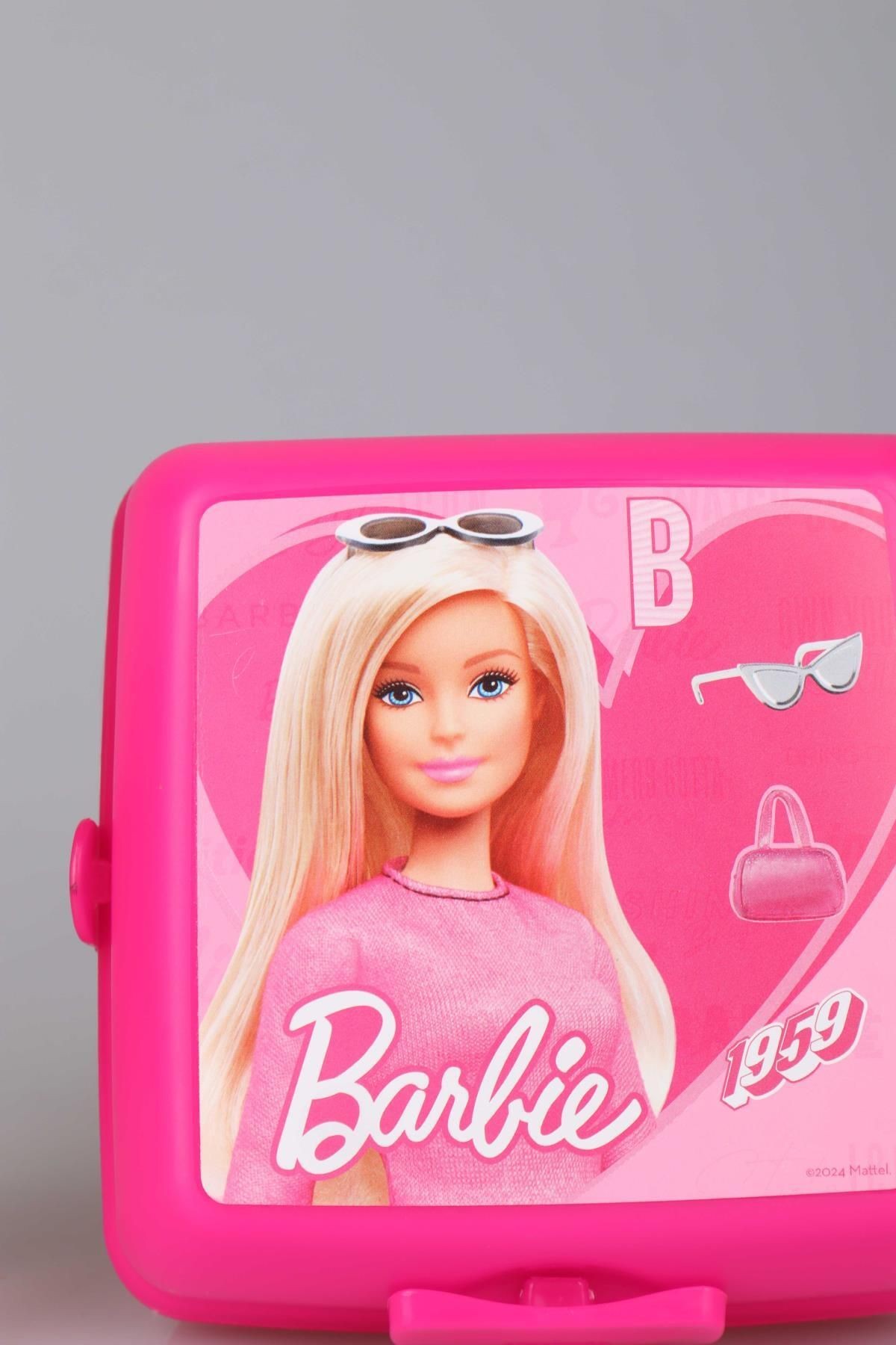 DEKOMUS İLE YENİ SEZON LİSANSLI BARBIE DİŞ FIRÇASI KUTUSU,TRITAN MATARA VE 2 KATLI BESLENME KUTUSU Y