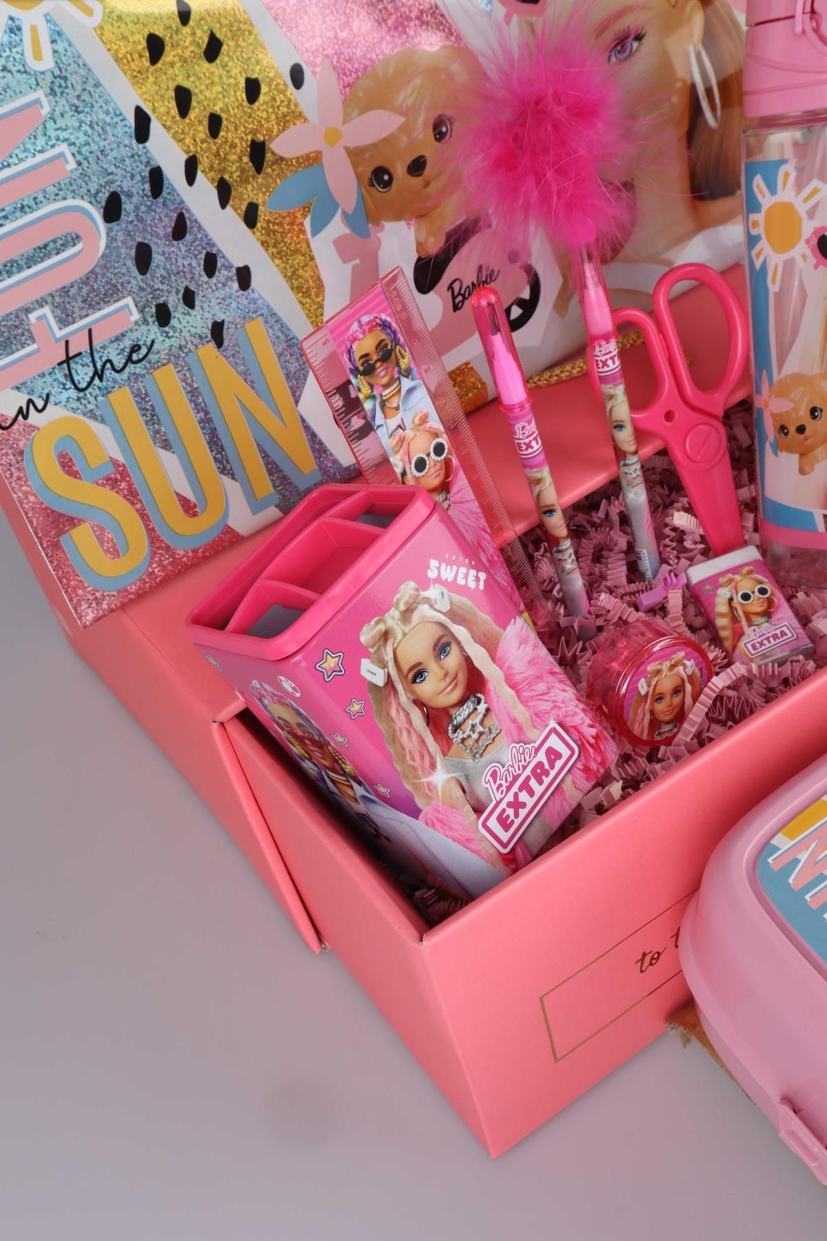 DEKOMUS ÖZEL KUTULU BARBIE'NİN YAZ SERÜVENİ KIRTASİYE OKUL SETİ YENİ KOLEKSİYON