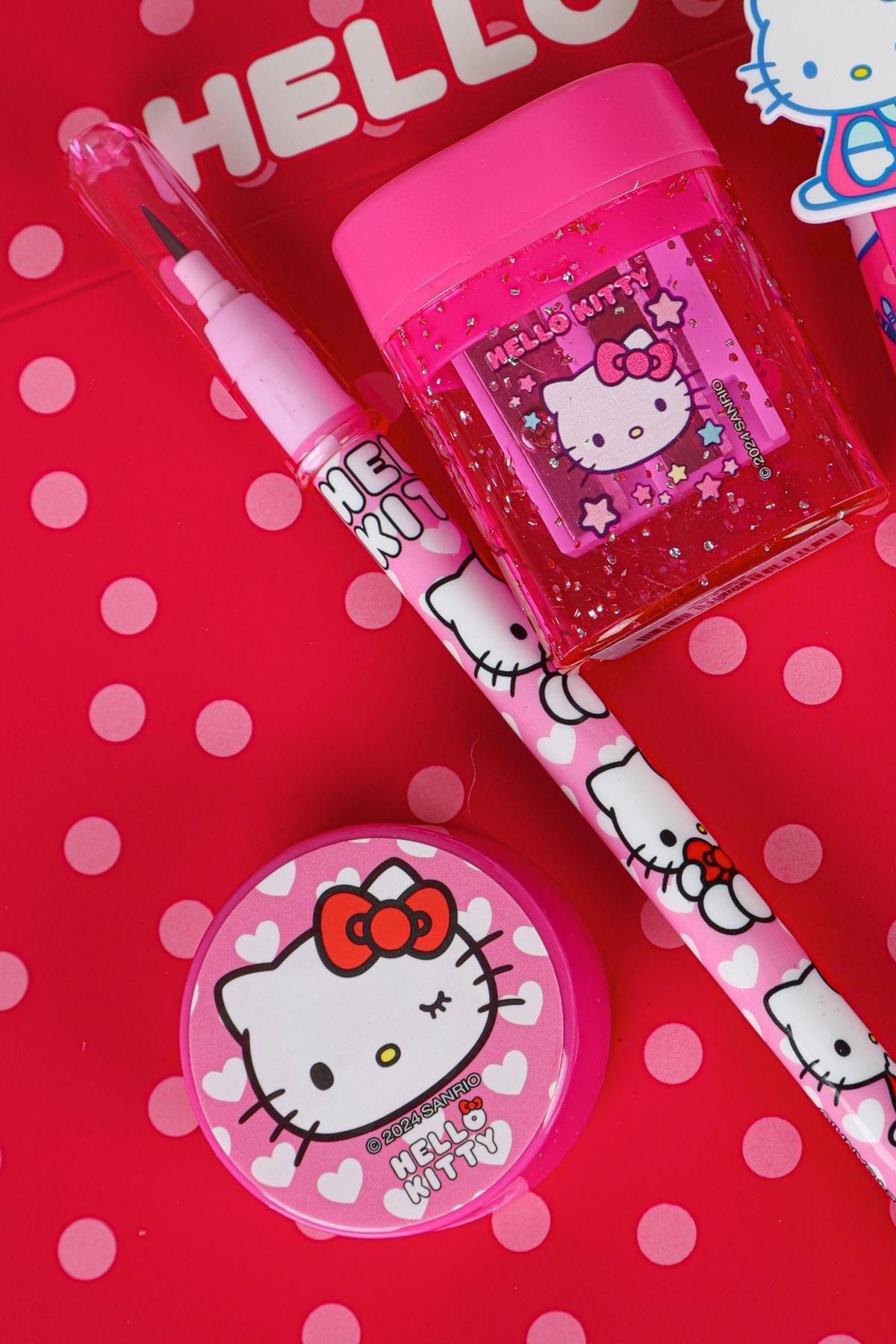 YENİ SEZON LİSANSLI HELLO KITTY VERSATİL UÇLU KALEM 0.7 MM,2 ADET KALEMTRAŞ,GEÇMELİ KURŞUN KALEM VE