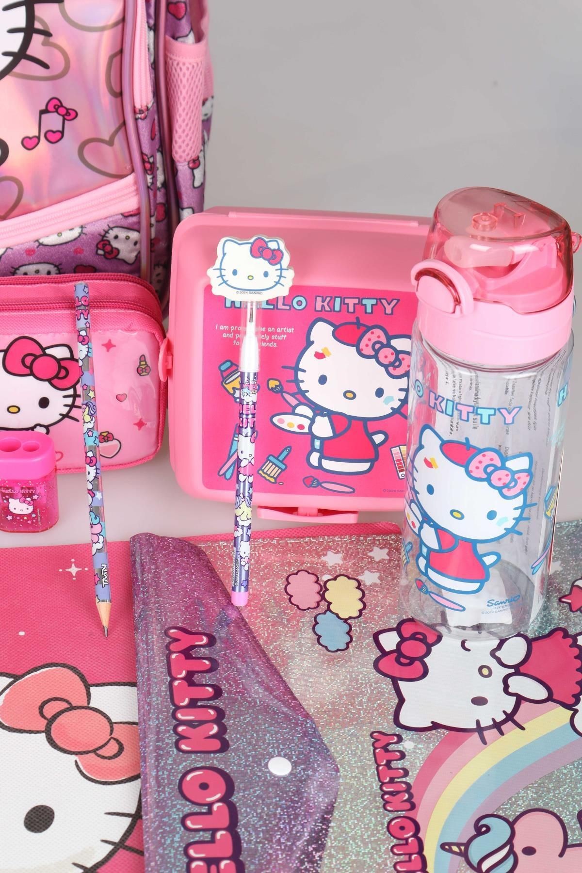 LİSANSLI HELLO KITTY OKUL,BESLENME VE KALEM ÇANTASI İLE BESLENME KABI,MATARA KIRTASİYE OKUL SETİ