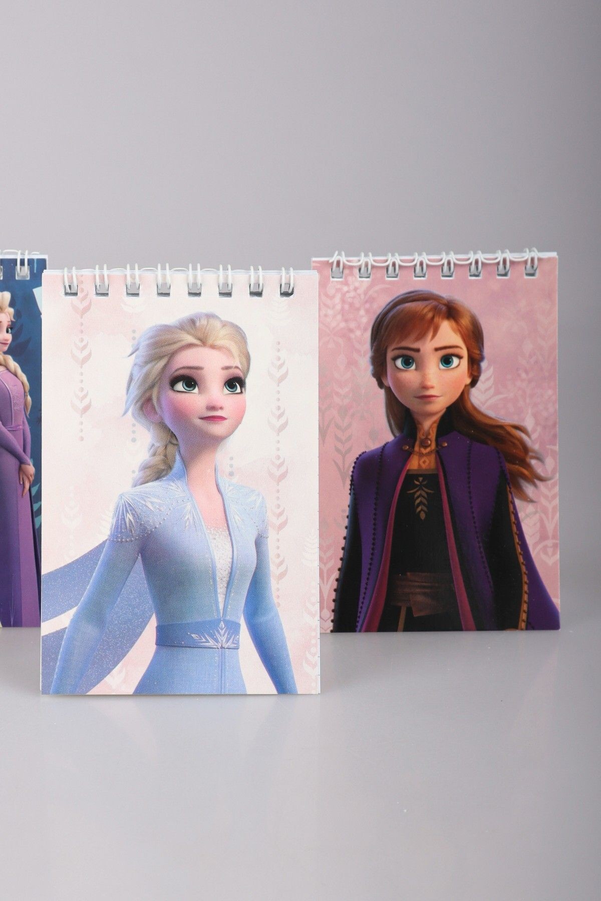 DEKOMUS İLE LİSANSLI FROZEN ELSA A7 NOT DEFTERİ