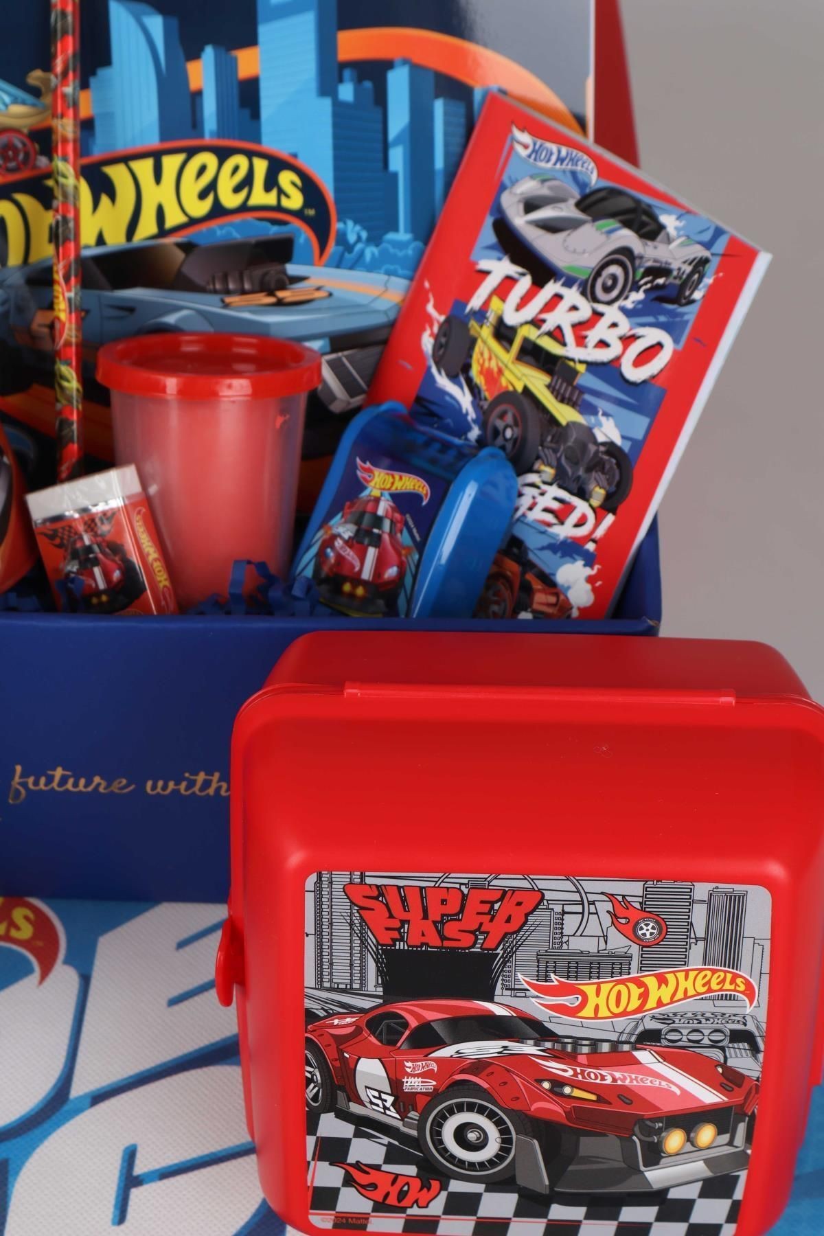 DEKOMUS ÖZEL KUTULU YENİ SEZON LİSANSLI HOT WHEELS MATARA,BESLENME KABI,BESLENME ÖRTÜSÜ,OYUN HAMURU