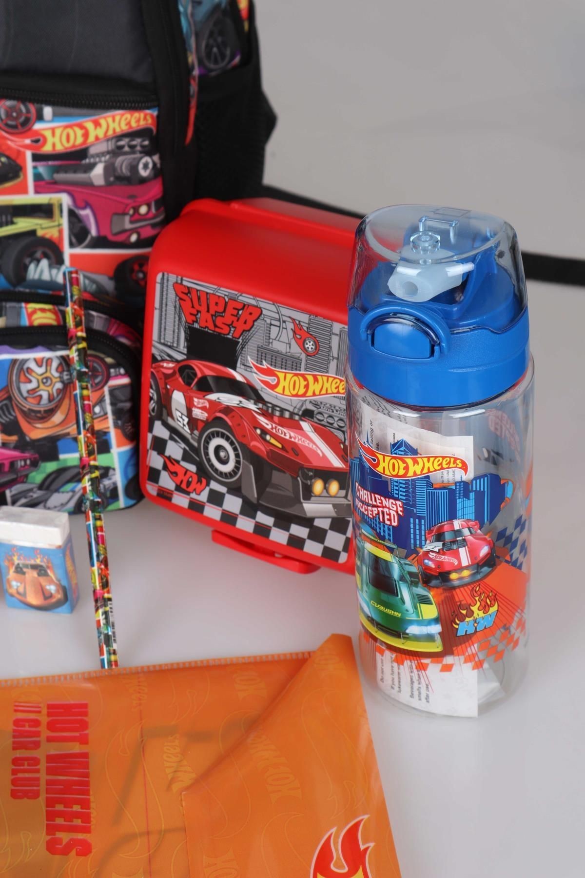 YENİ SEZON LİSANSLI HOT WHEELS OKUL,BESLENME,KALEM ÇANTASI İLE MATARA,BESLENME KABI VE KIRTASİYE SET