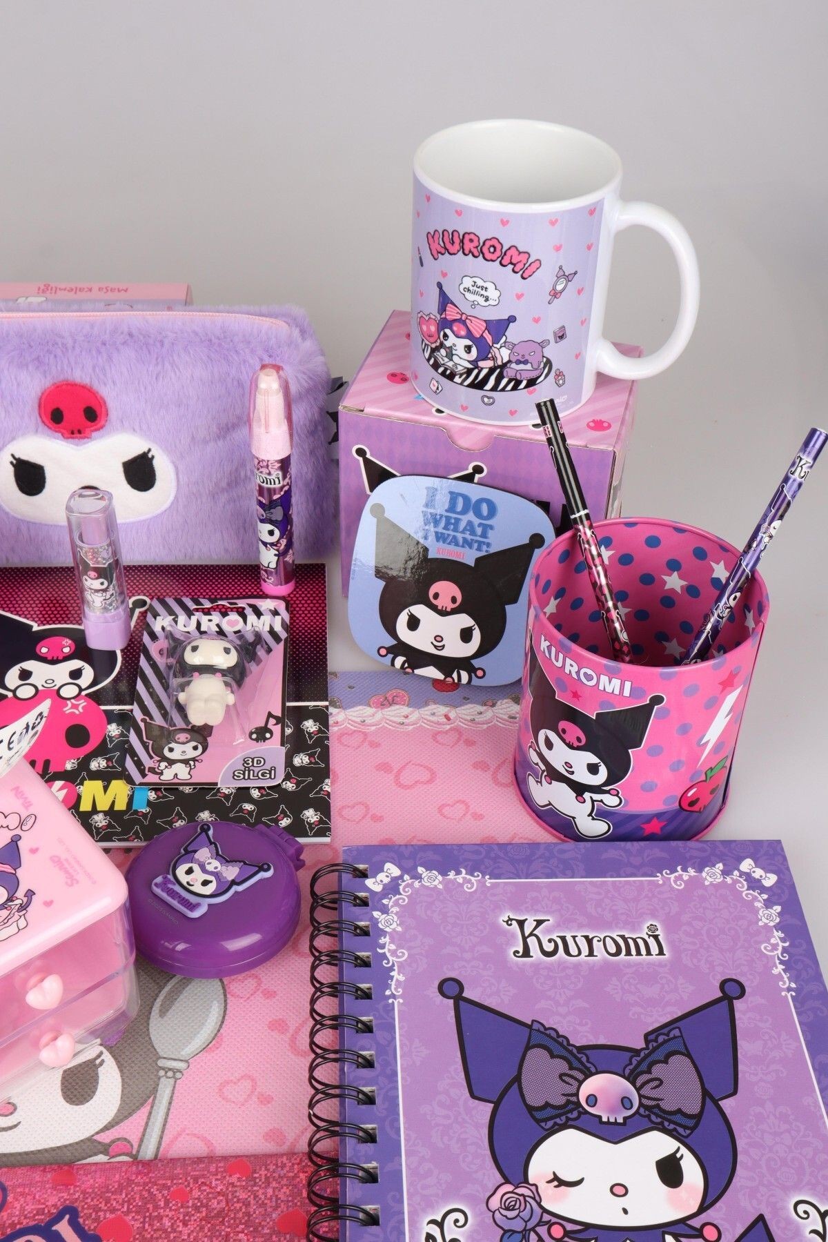 DEKOMUS İLE YENİ SEZON LİSANSLI KUROMI "MAGICAL BUDDY" 30 PARÇA PREMIUM FULL+FULL KIRTASİYE SETİ
