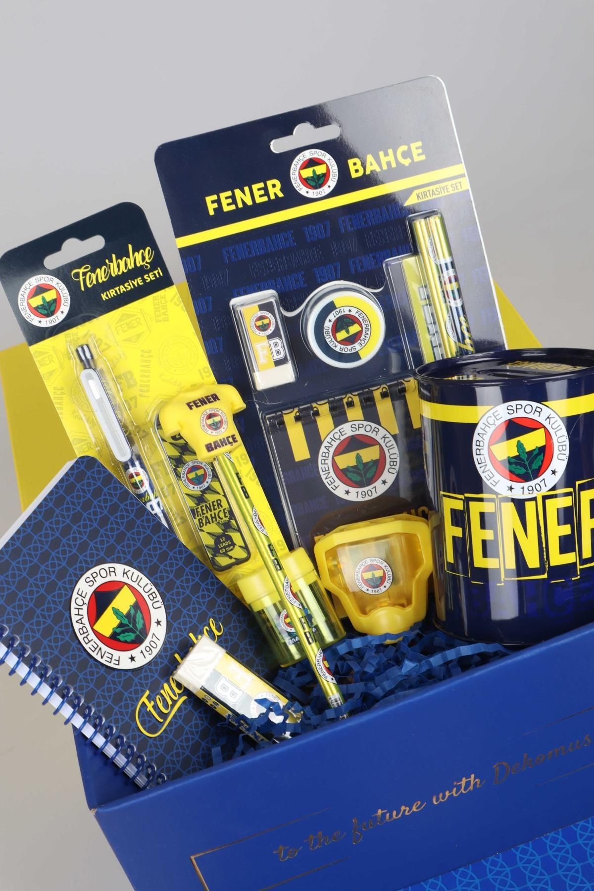 FENERBAHÇE ÖZEL KUTULU PREMIUM 19 PARÇA KIRTASİYE SETİ