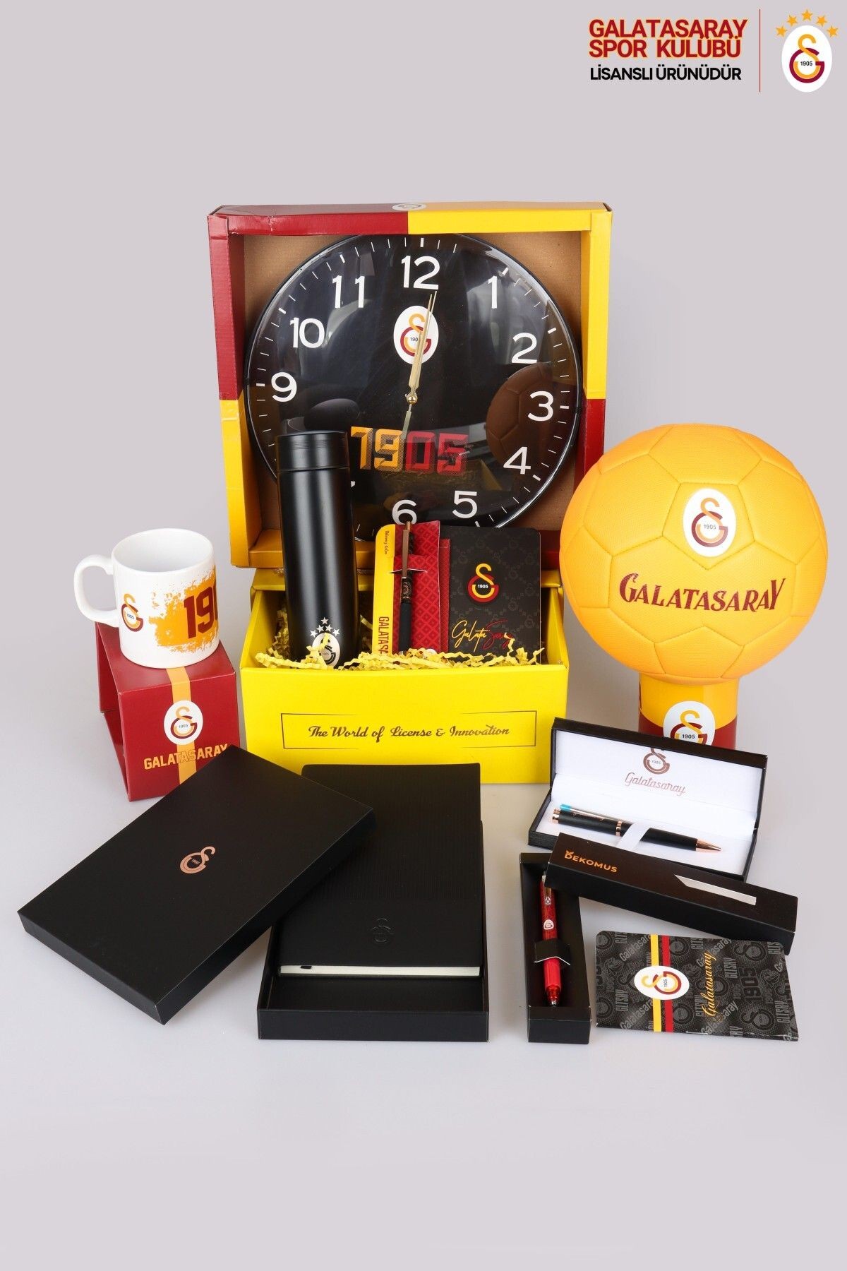 Dekomus Özel Kutulu Li̇sansli Premium Galatasaray 13 Parça Full + Full Yeti̇şki̇n Seti̇