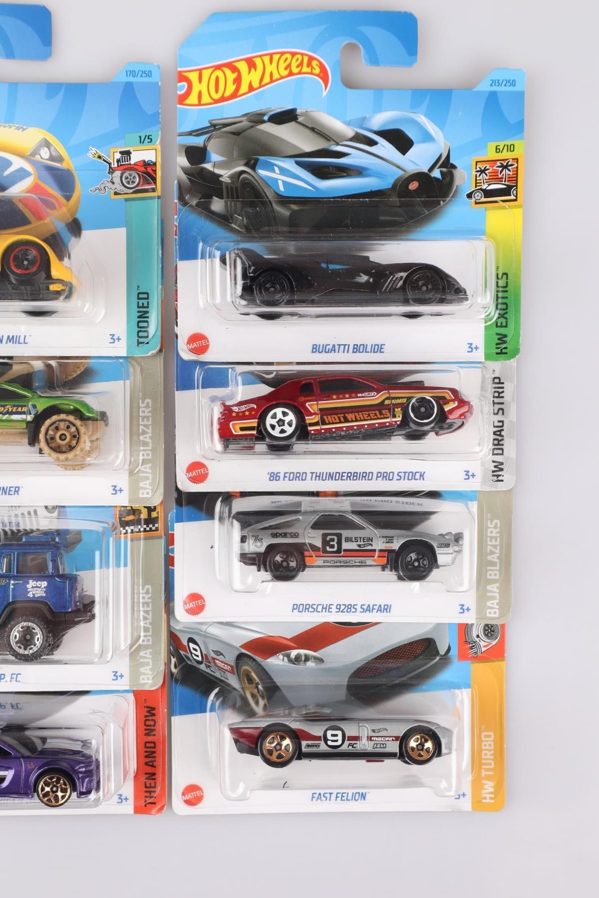 YENİ SEZON LİSANSLI HOT WHEELS OYUNCAK MİNİK ARABA