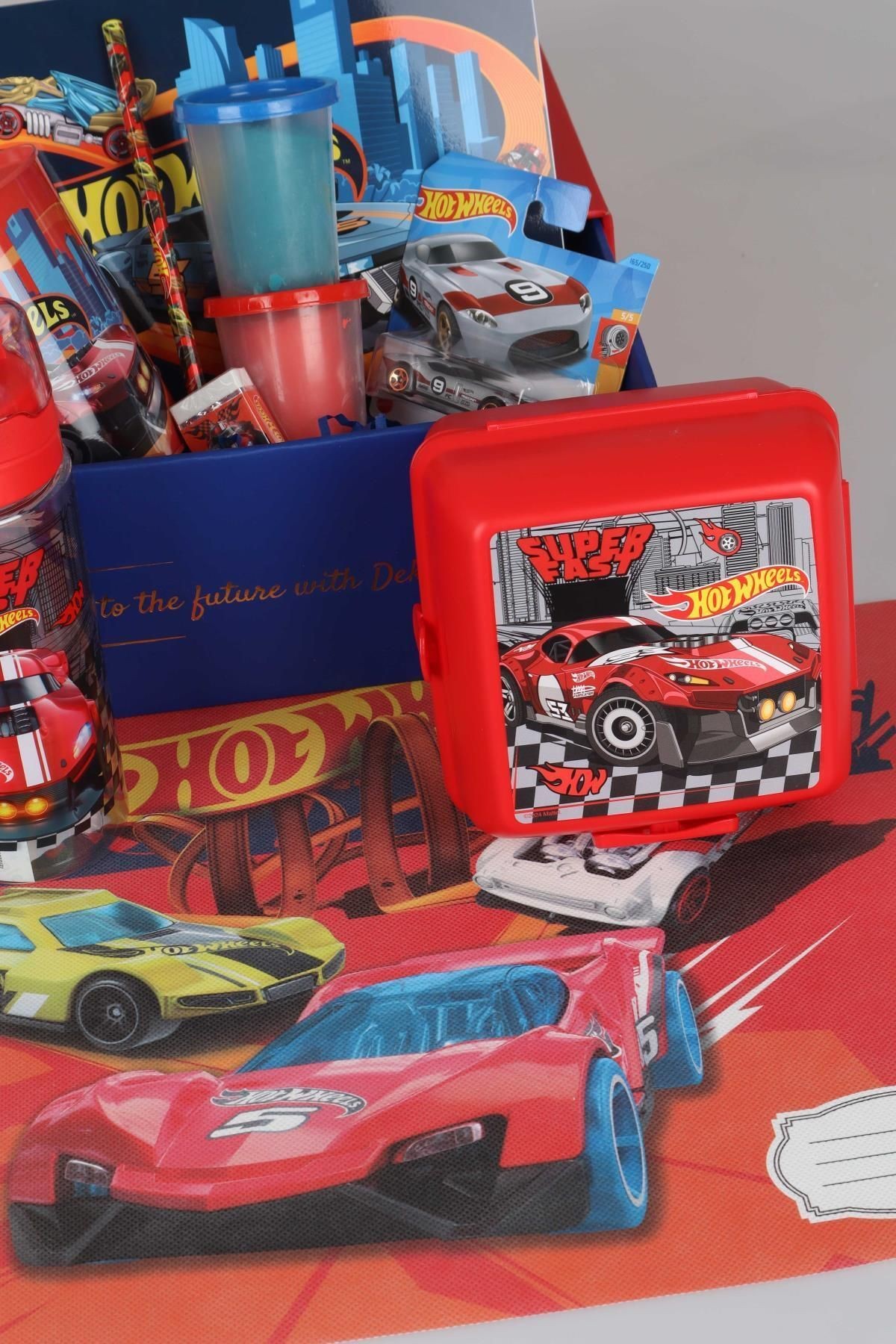 DEKOMUS ÖZEL KUTULU YENİ SEZON LİSANSLI HOT WHEELS DIECAST ARABA,MATARA,BESLENME KABI,BESLENME ÖRTÜS