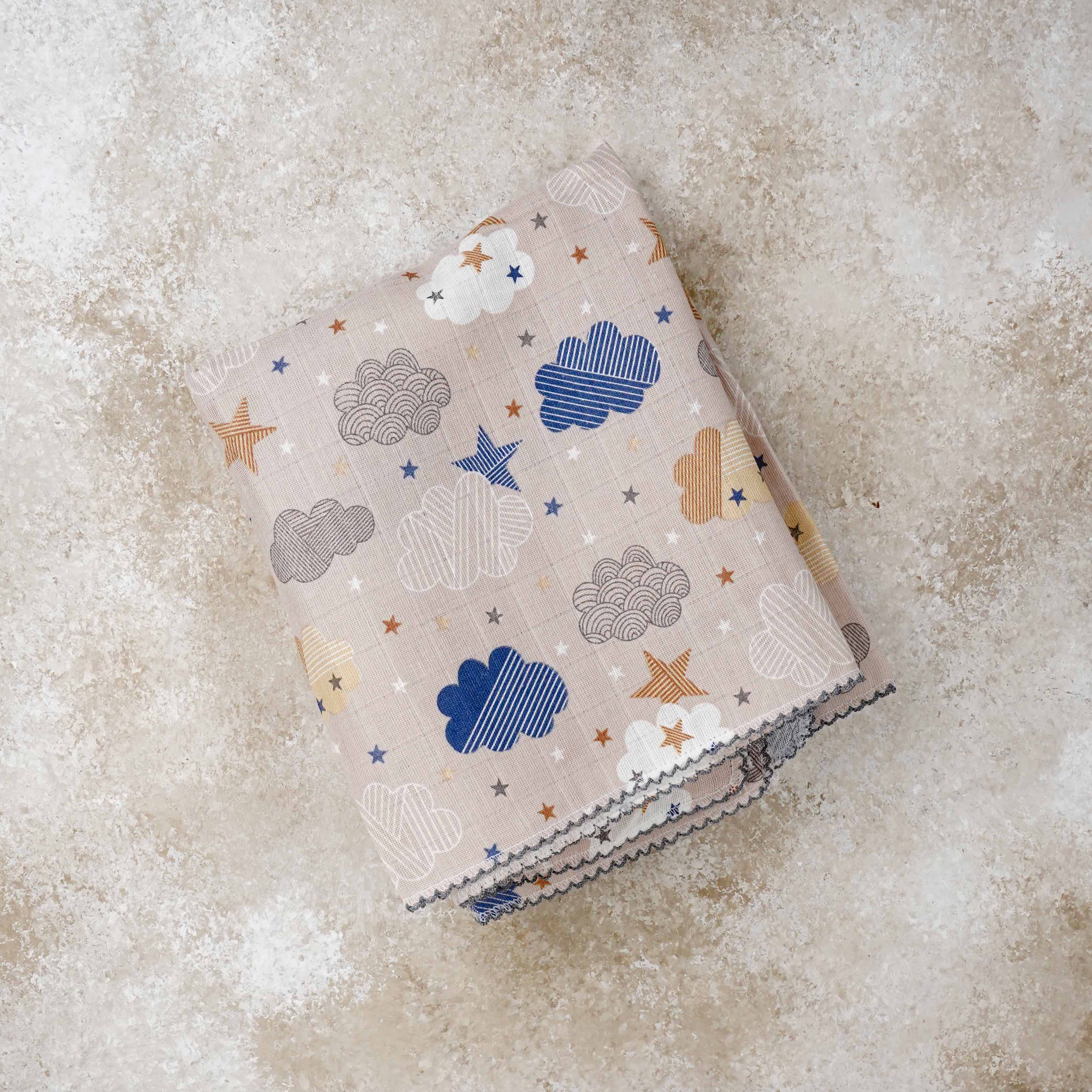 Lora Bliss Unisex Bulut ve Yıldız Desenli Müslin Battaniye