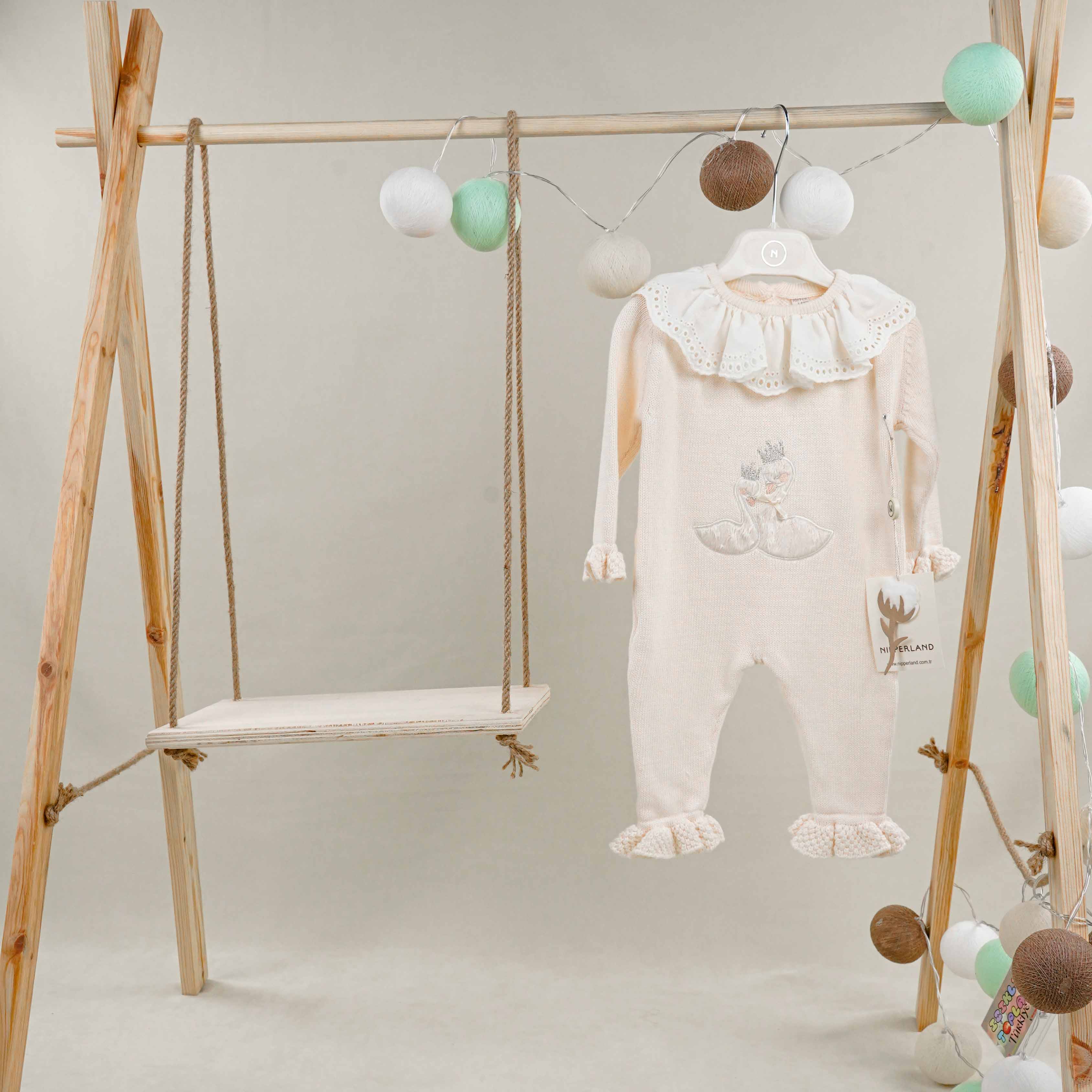 Nipperland Kız Bebek Ekru Kuğulu Fırfırlı Pamuklu Tulum - Ekru - Ekru
