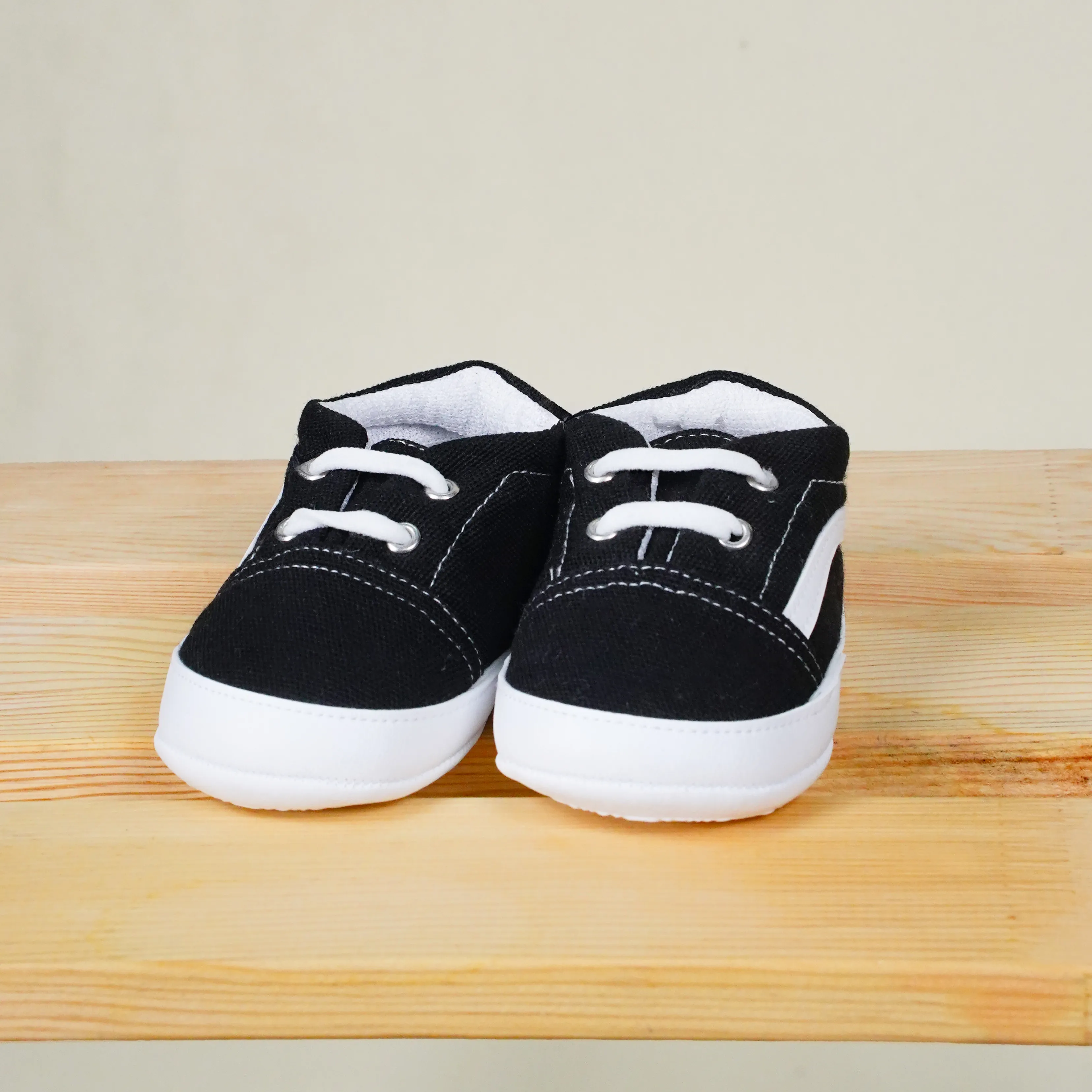 Lora Bliss Erkek Bağcıklı Spor Patik | Rahat ve Esnek Taban - Siyah