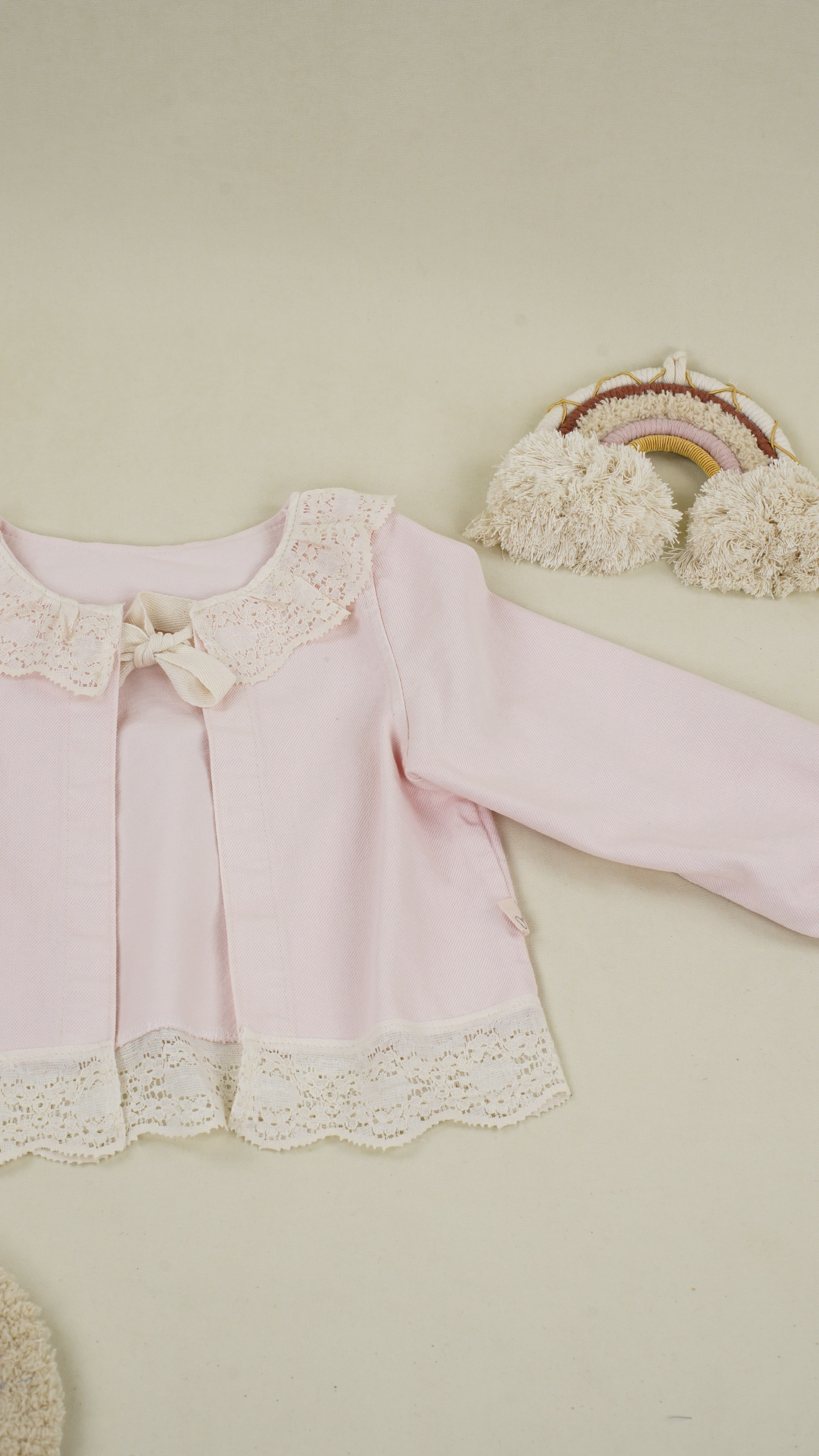 Lora Bliss Kız Çocuk Güpür Detaylı Pembe Ham Ceket – 5-8 Yaş
