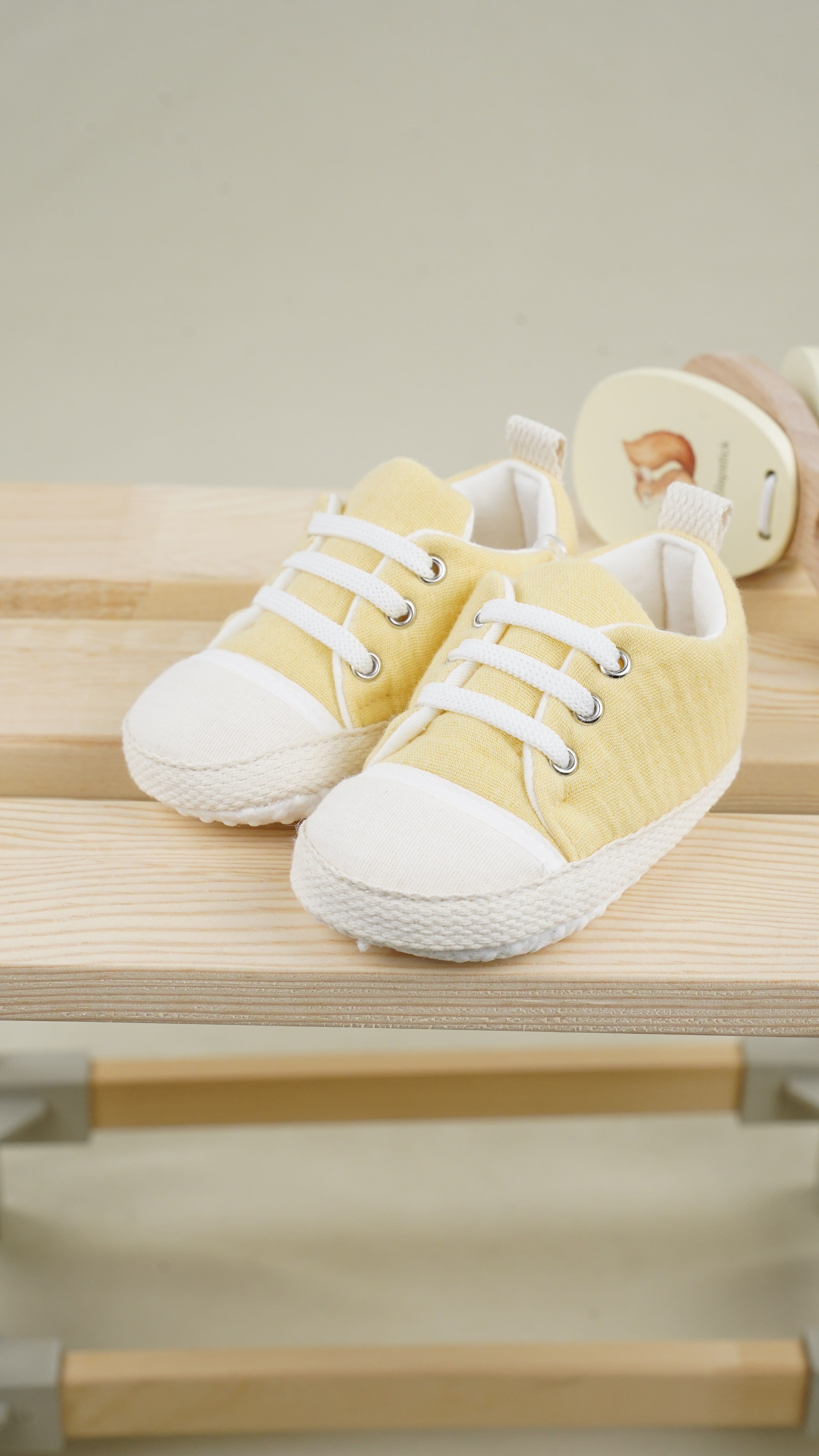 Lora Bliss  Bağcıklı Müslin Unisex Ayakkabı - Sarı