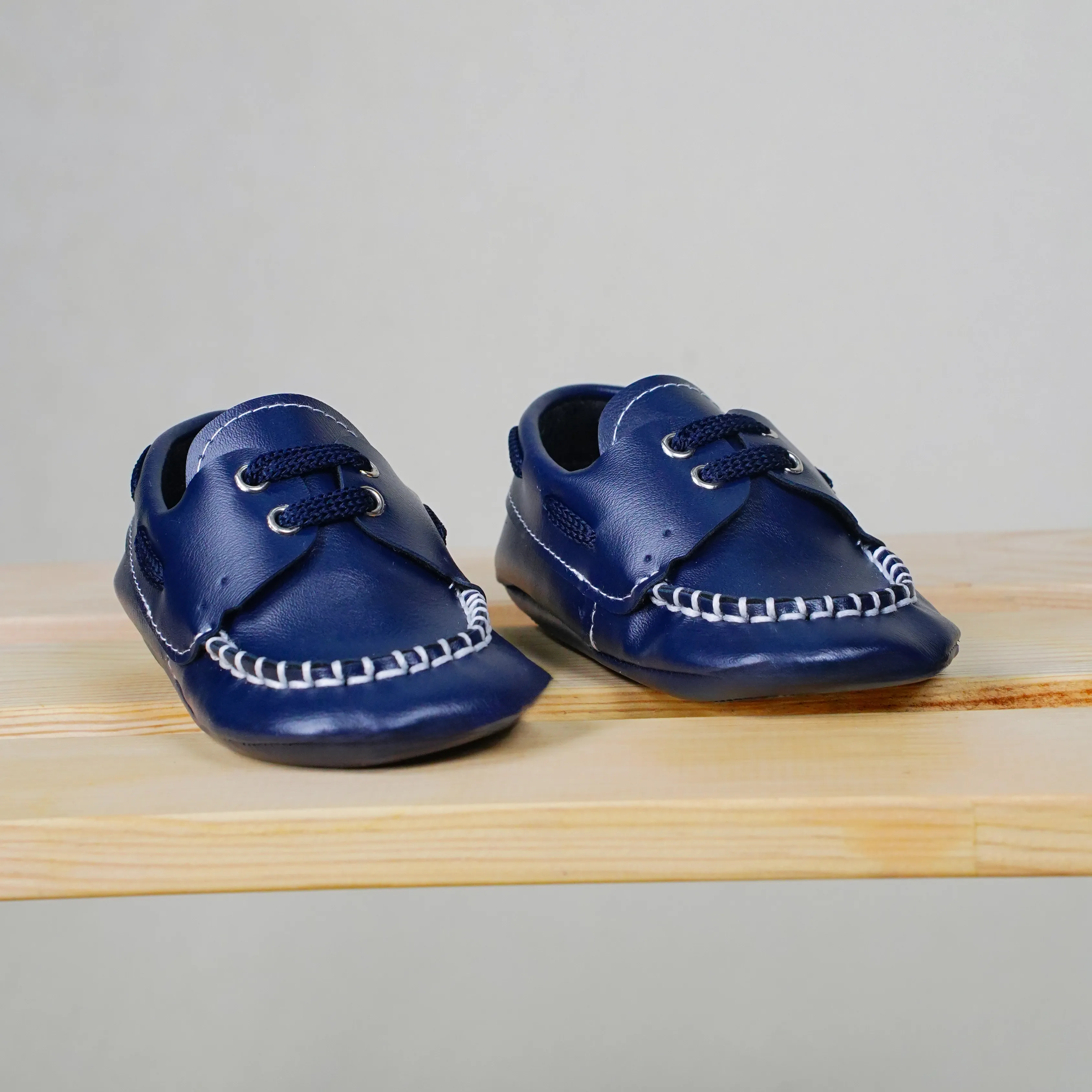 Lora Bliss Erkek Saraç Dikişli Deri Patik | Şık ve Rahat - Lacivert