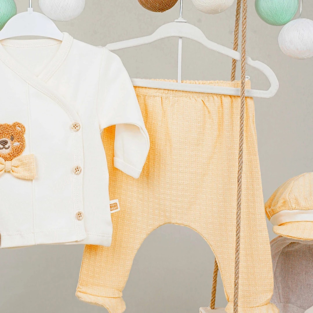 Lora Bliss Erkek Bebek Ayıcık Nakışlı 5'li Hastane Çıkışı Seti - Hardal