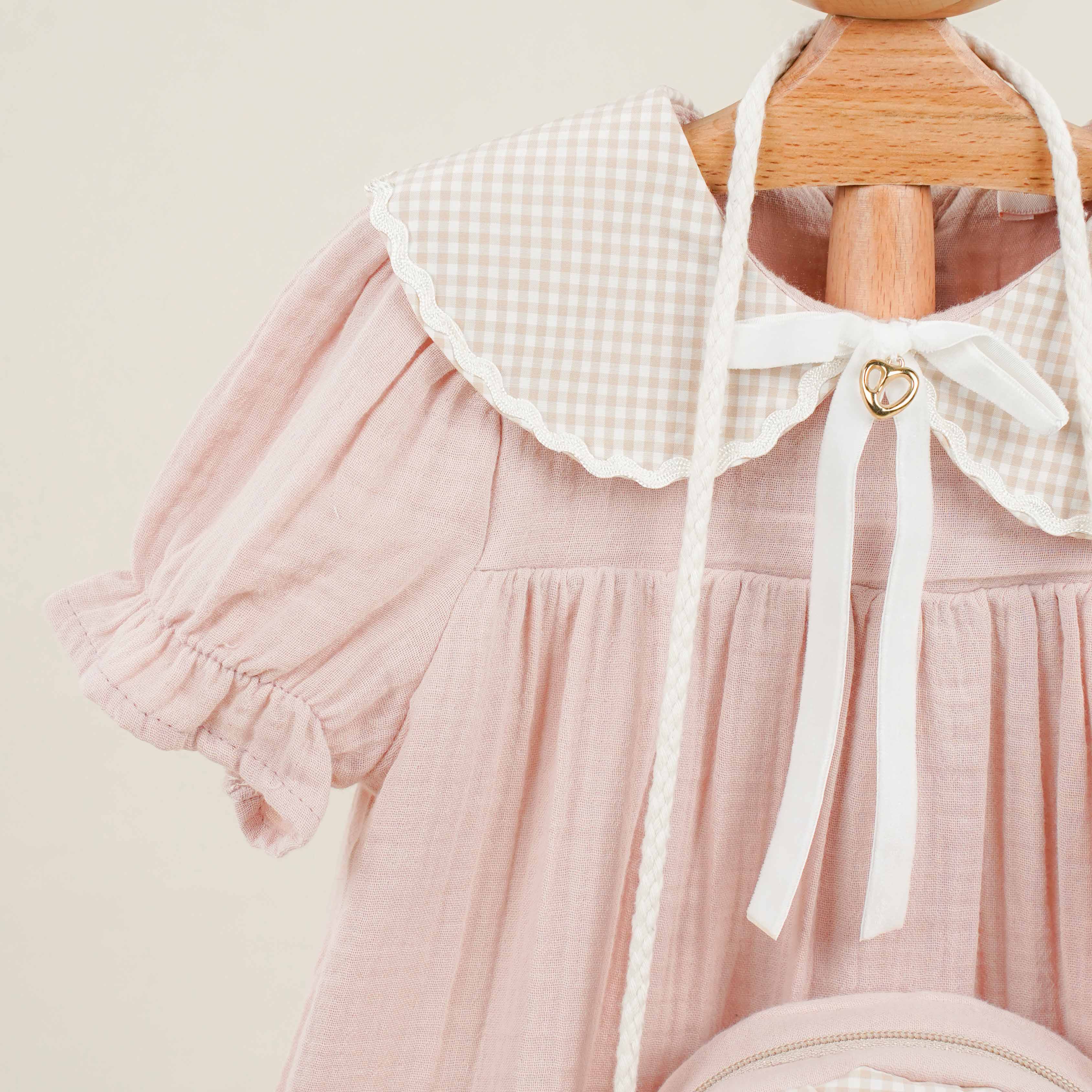 Lora Bliss Kız Pötikare Yakalı Pembe Müslin Elbise (Tavşan Çanta Hediyeli) - Pembe