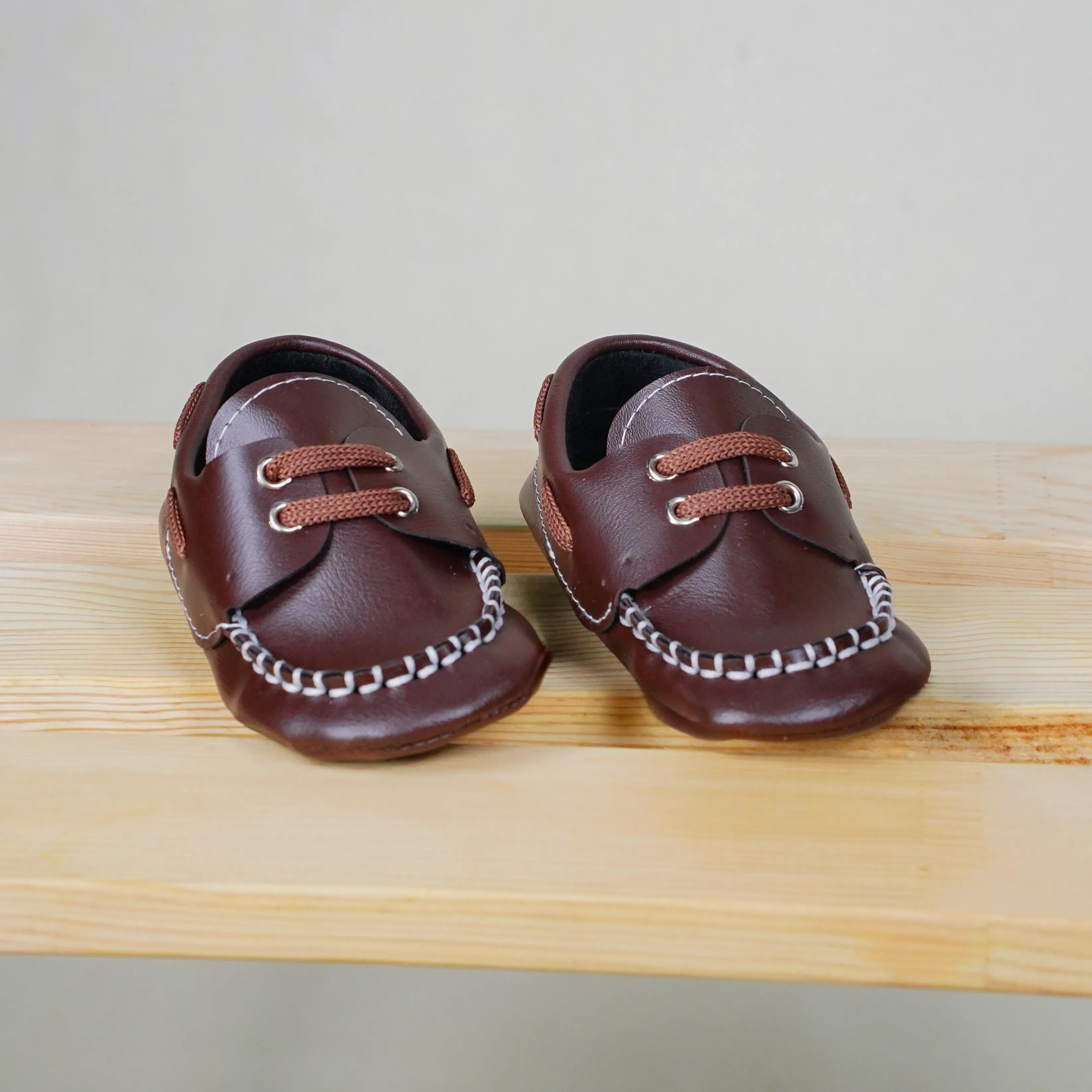 Lora Bliss Erkek Saraç Dikişli Deri Patik | Şık ve Rahat - Kahverengi